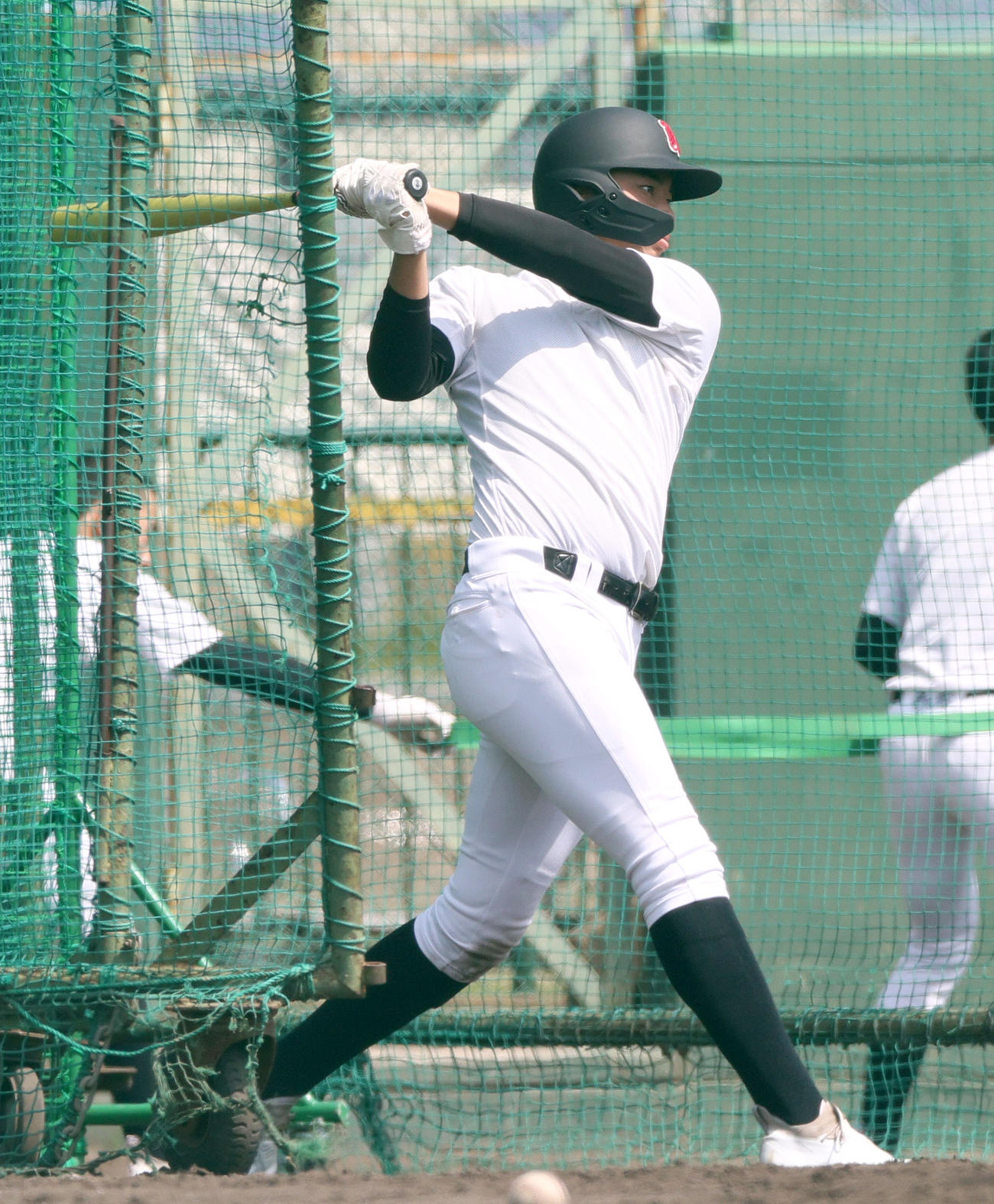 フリー打撃で汗を流す広陵・真鍋（撮影・上山淳一）