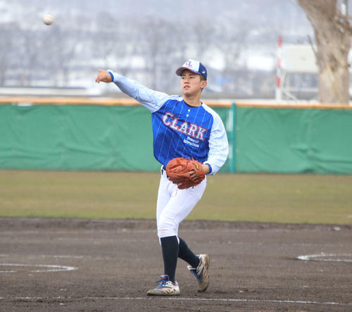 クラーク新岡歩輝主将「新しい球場で優勝したい」エスコンフィールドで
