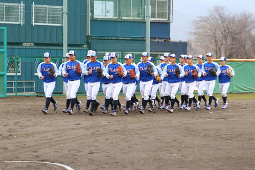 クラーク新岡歩輝主将「新しい球場で優勝したい」エスコンフィールドで
