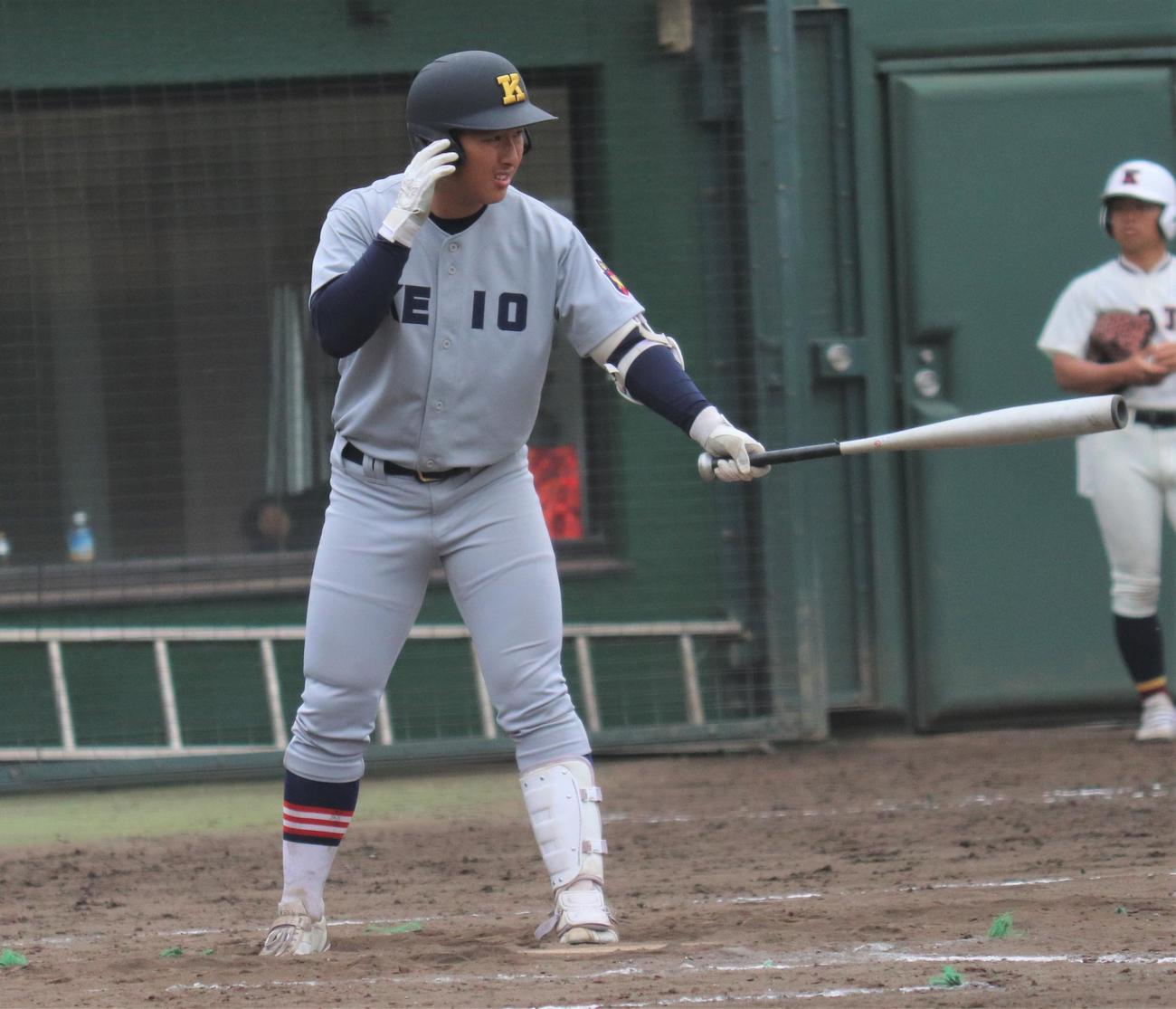 向上対慶応　8回裏慶応2死二塁　代打で出場した清原（撮影・星夏穂）