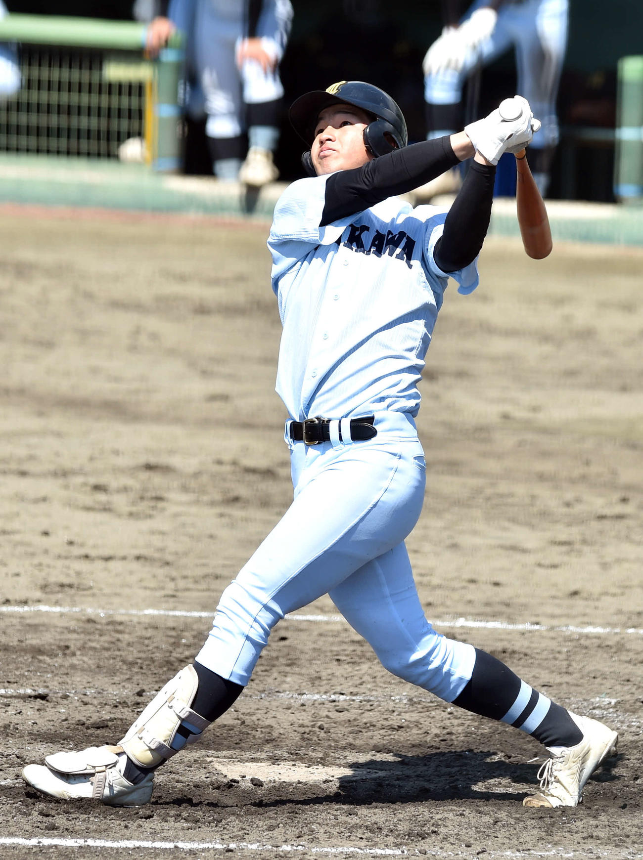 須賀川創英館対学法石川　4回裏学法石川1死二塁、左越え2点本塁打を放つ根本（撮影・相沢孔志）
