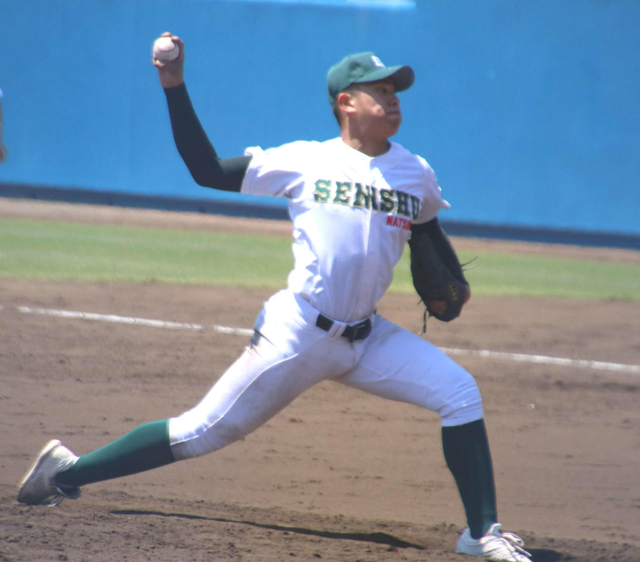 専大松戸対習志野　7回を投げ5安打完封勝利の専大松戸・青野（撮影・保坂淑子）