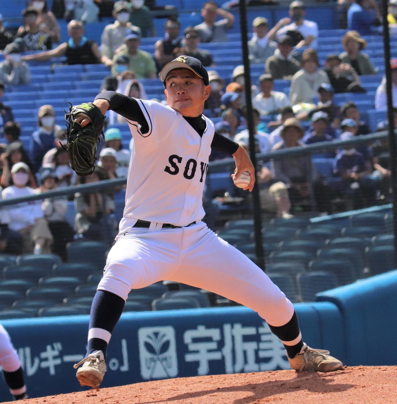 東海大相模対相洋　先発し力投する相洋・中島（撮影・星夏穂）