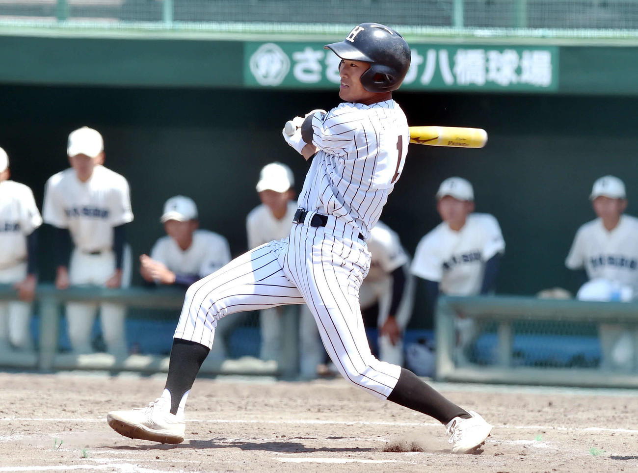 9回裏花輪1死一、三塁、サヨナラ勝ちを呼ぶ、遊ゴロを打つ阿部