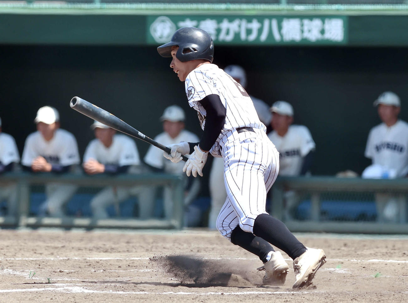 能代松陽対花輪　9回裏花輪1死二塁、中前打を放つ高橋（撮影・相沢孔志）