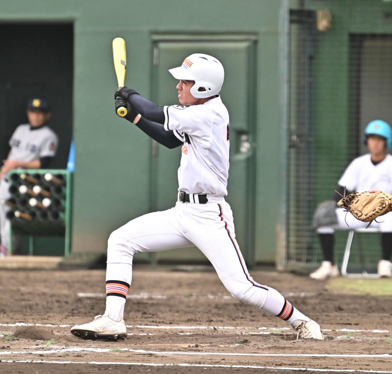 木更津総合対慶応　7回表木更津総合無死、水野は2打席連続となるソロ本塁打を放つ（撮影・滝沢徹郎）