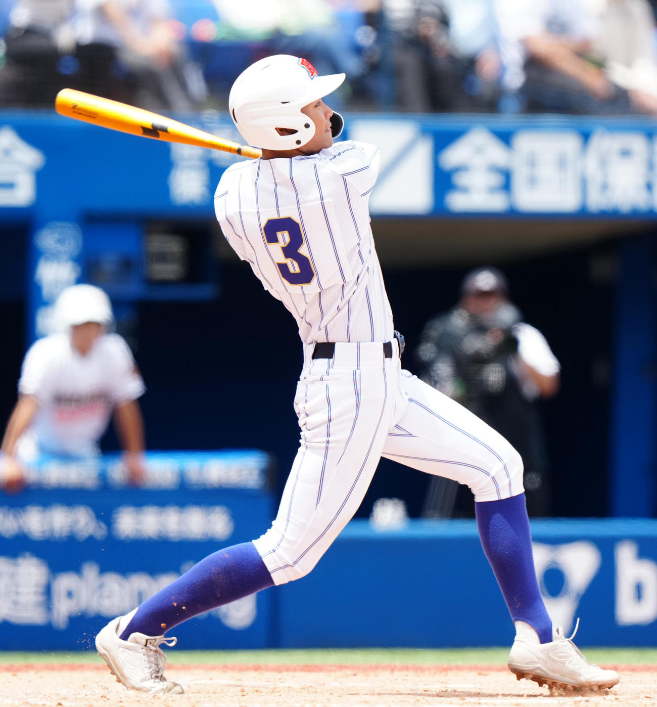 木更津総合対高崎健康福祉大高崎　4回裏高崎健康福祉大高崎1死二塁、適時二塁打を放つ団之原（撮影・江口和貴）
