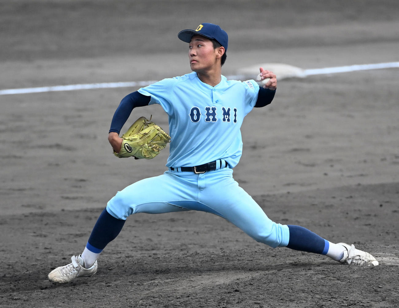 近大近江対金光大阪　近江3番手の河越（撮影・前岡正明）
