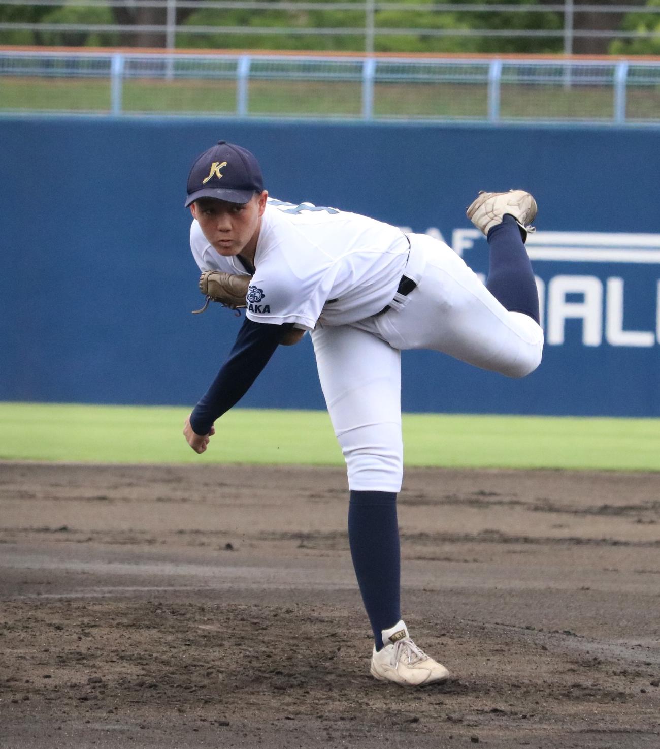 智弁学園対金光大阪　金光大阪先発の織田拓見投手（2年）（撮影・林亮佑）