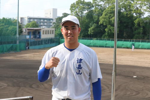 神戸国際大付の２年生右腕・津嘉山憲志郎が夏へ気合「兵庫を圧倒して甲子園へ」／兵庫