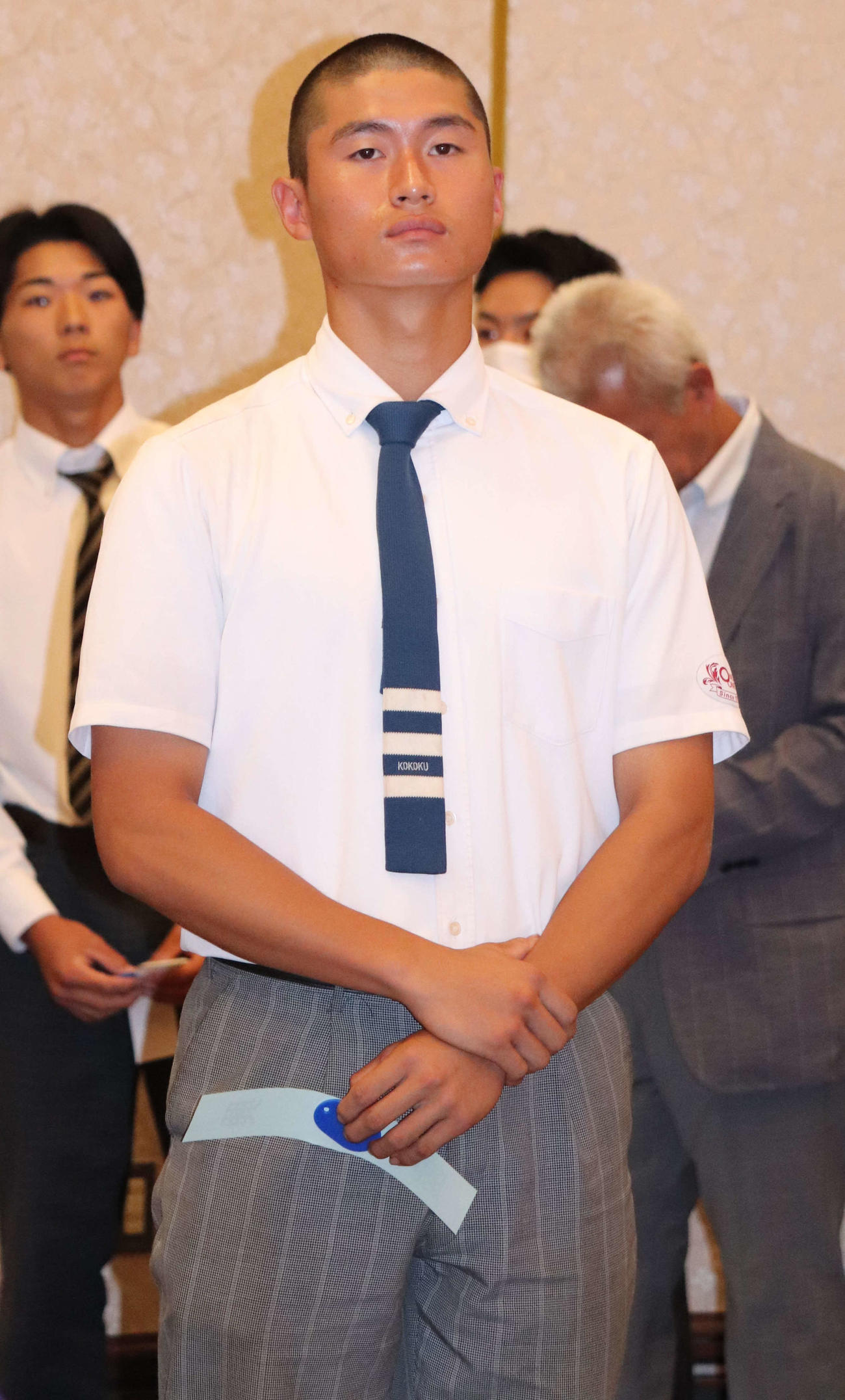 組み合わせ抽選会に出席した興国の矢野雄大内野手（3年）（撮影・中島麗）