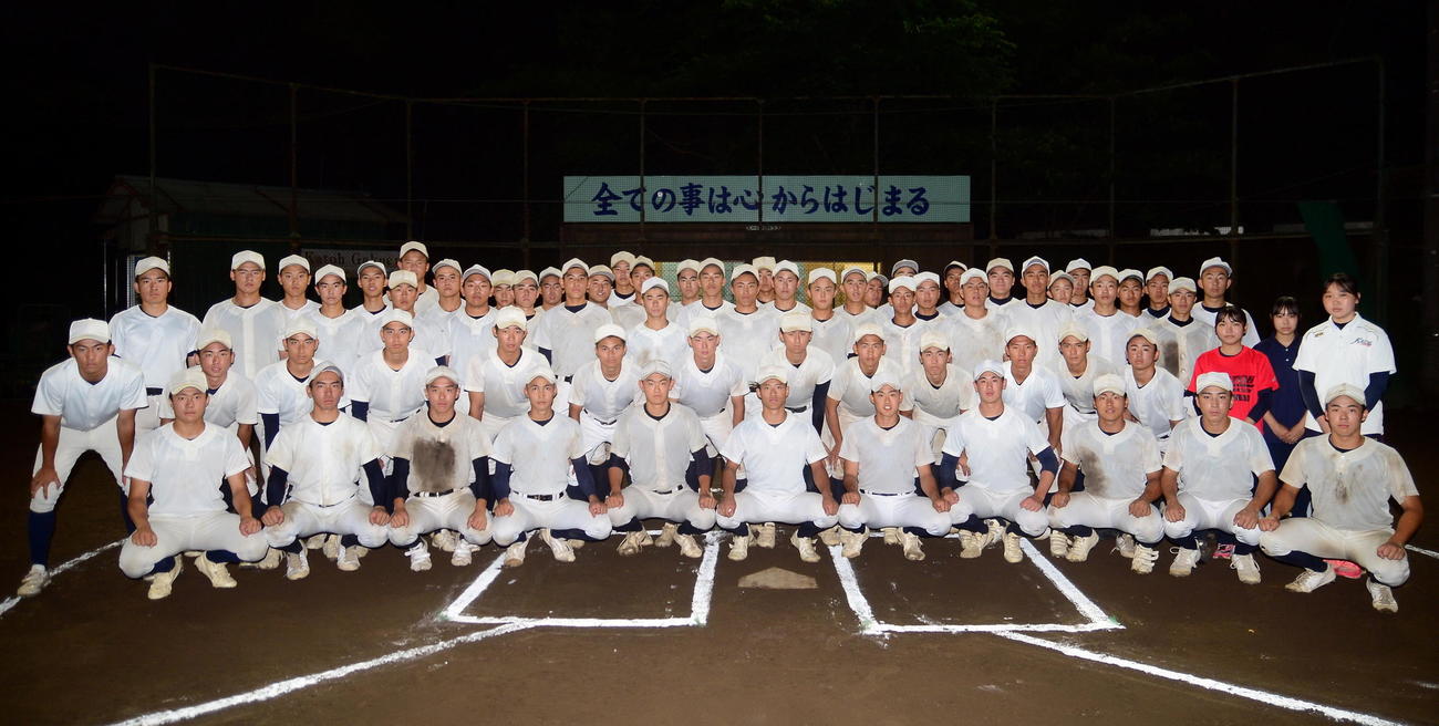 夏の甲子園初出場を目指す加藤学園ナイン