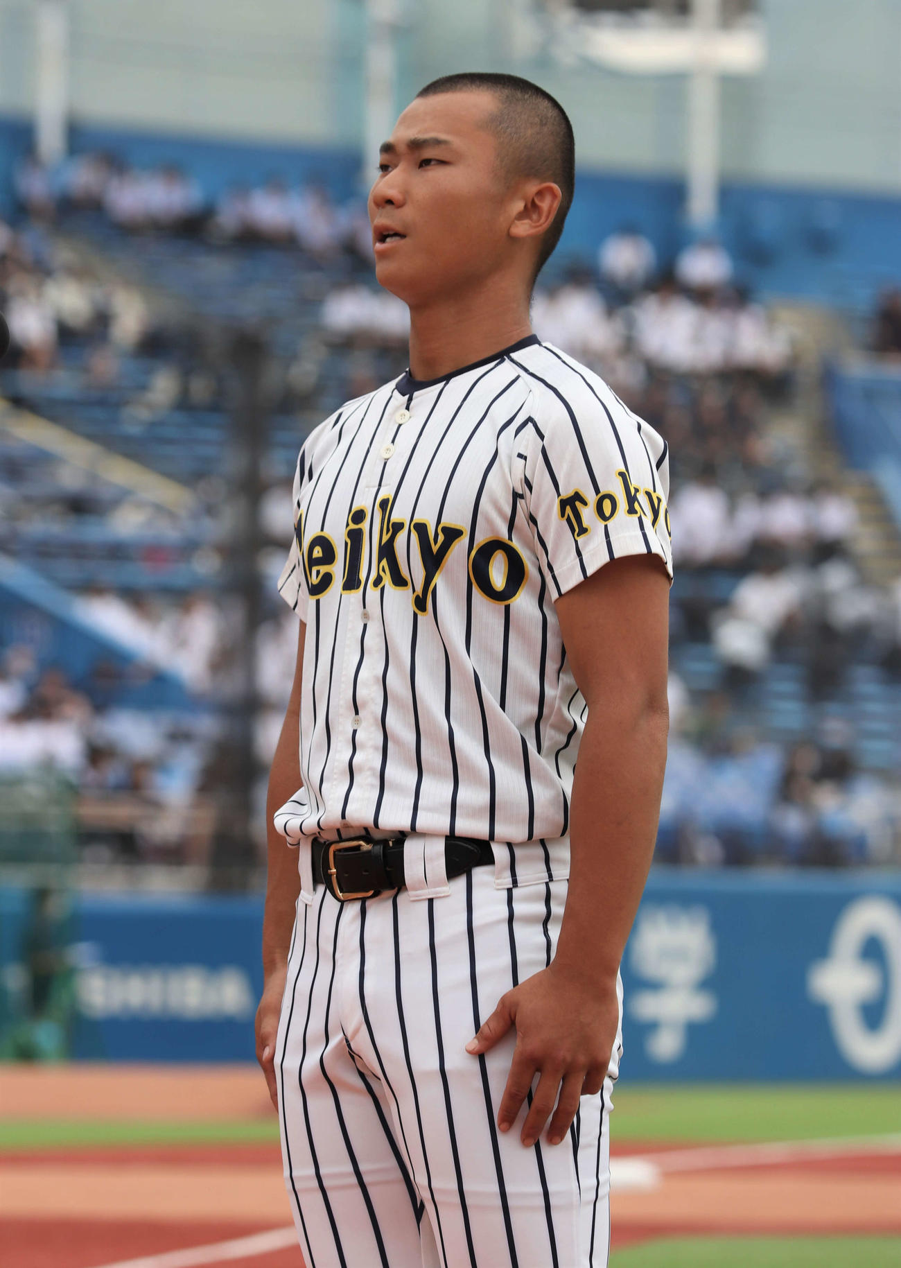 選手宣誓をする帝京・岸本主将（撮影・玉利朱音）