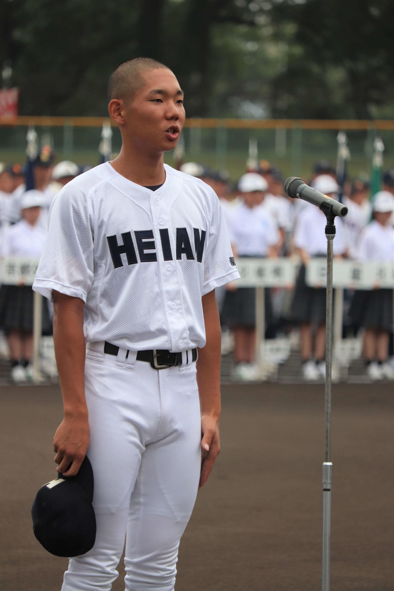 選手宣誓を務めた龍谷大平安の山口翔梧主将（3年）（撮影・中島麗）