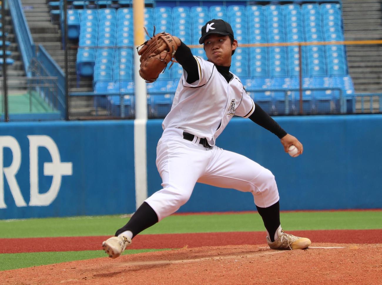 開成対多摩大目黒　7回5安打1失点で完投勝利を挙げた開成・福井（撮影・古川真弥）