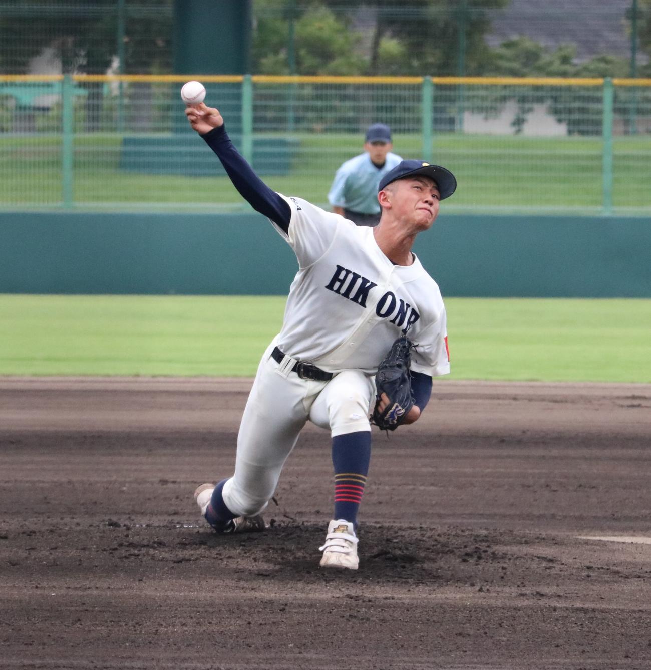 彦根東対野洲　彦根東先発の山田幹太投手（3年）（撮影・林亮佑）