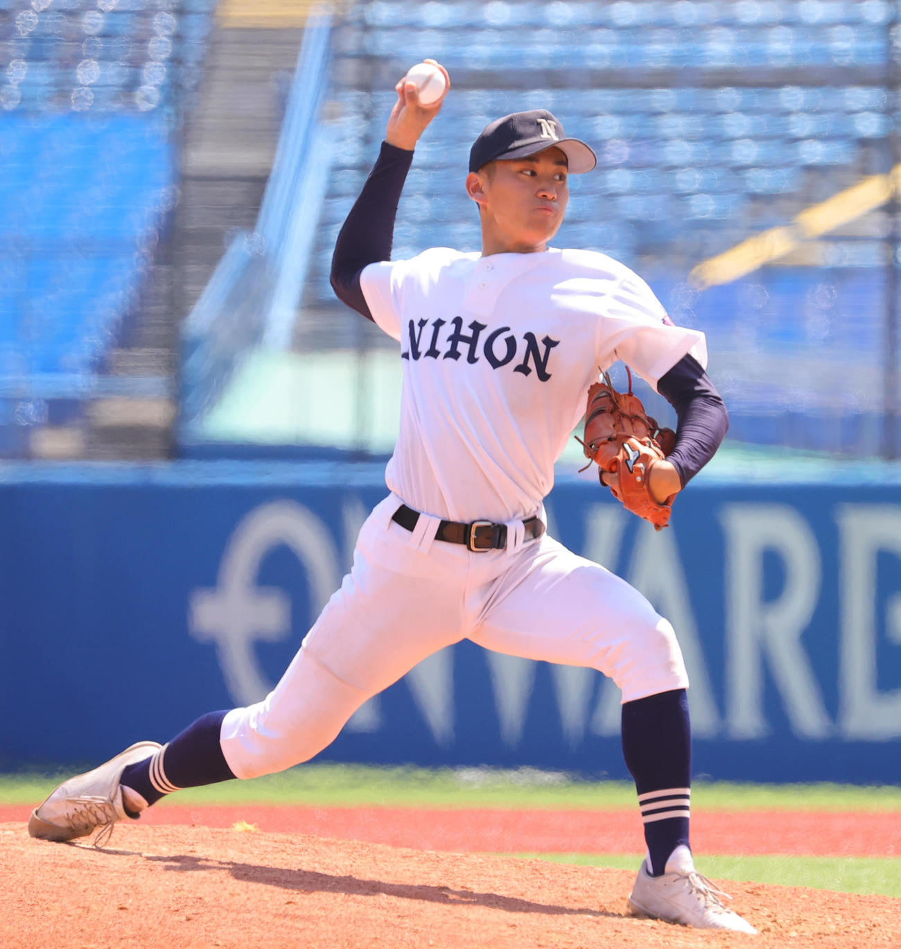 上野学園対日大豊山　力投する日大豊山・井上雅（撮影・野上伸悟）