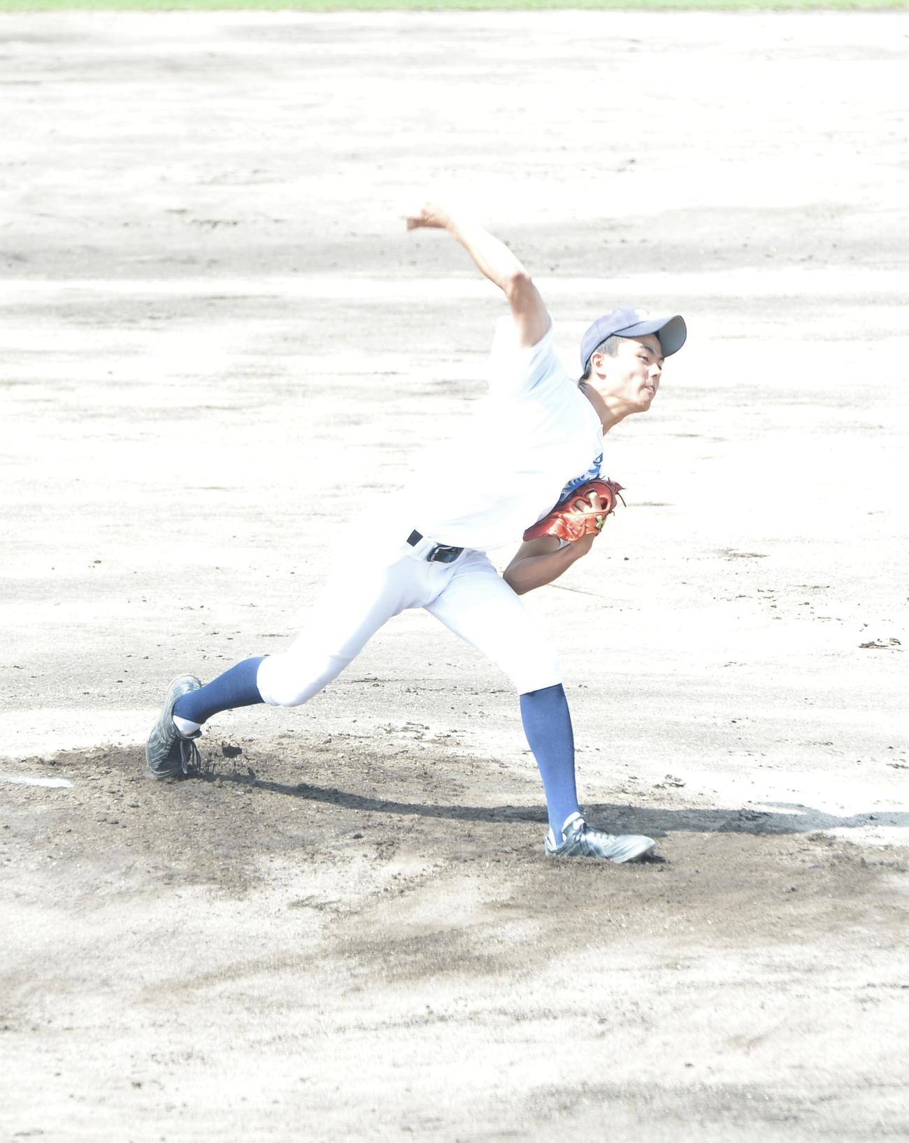 門司大翔館対育徳館　試合を締めくくった門司大翔館・公文（撮影・佐藤究）