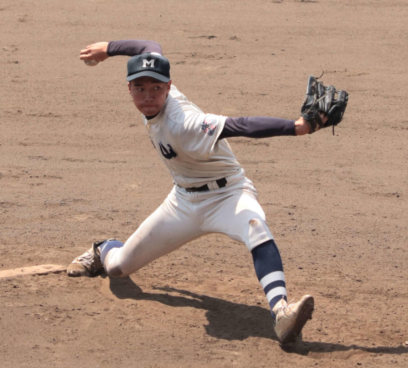 春日部対松山で先発する松山・山岸投手（3年）（撮影・佐瀬百合子）