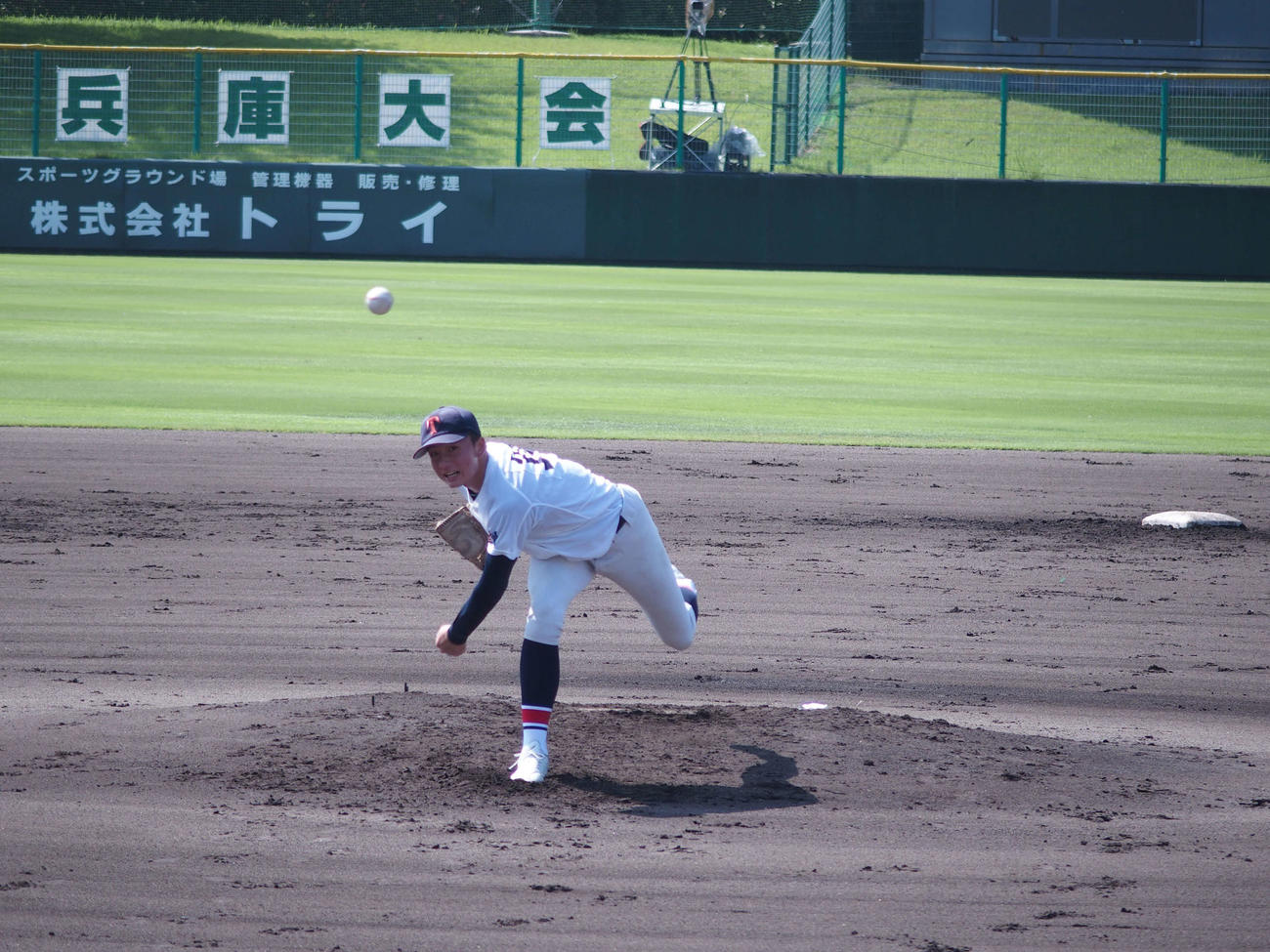滝川二対川西明峰で先発した滝川二・金村ジェイク投手（撮影・永田淳）
