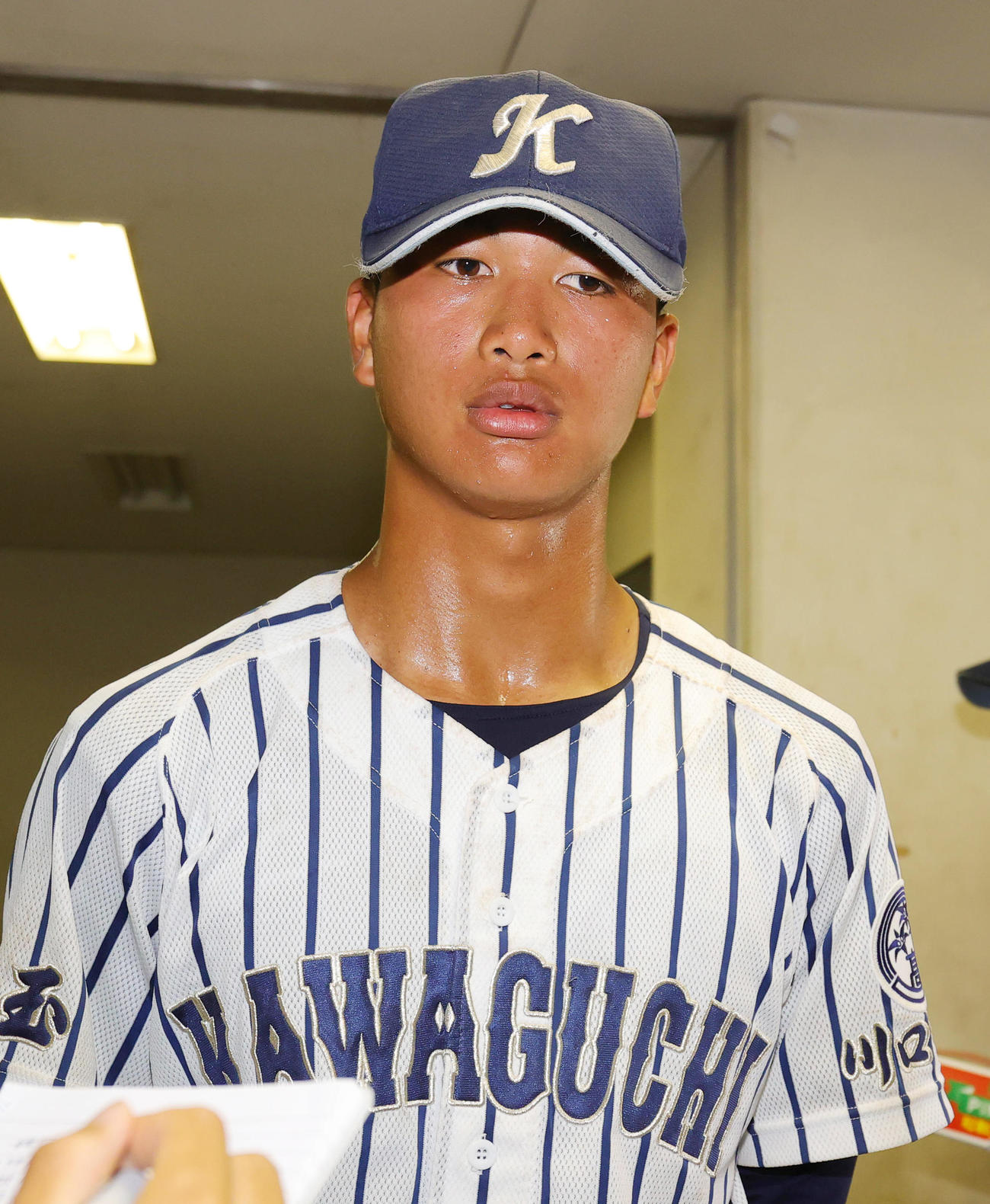 上尾対川口市立　敗退となり取材対応する川口市立・宇田川（撮影・野上伸悟）