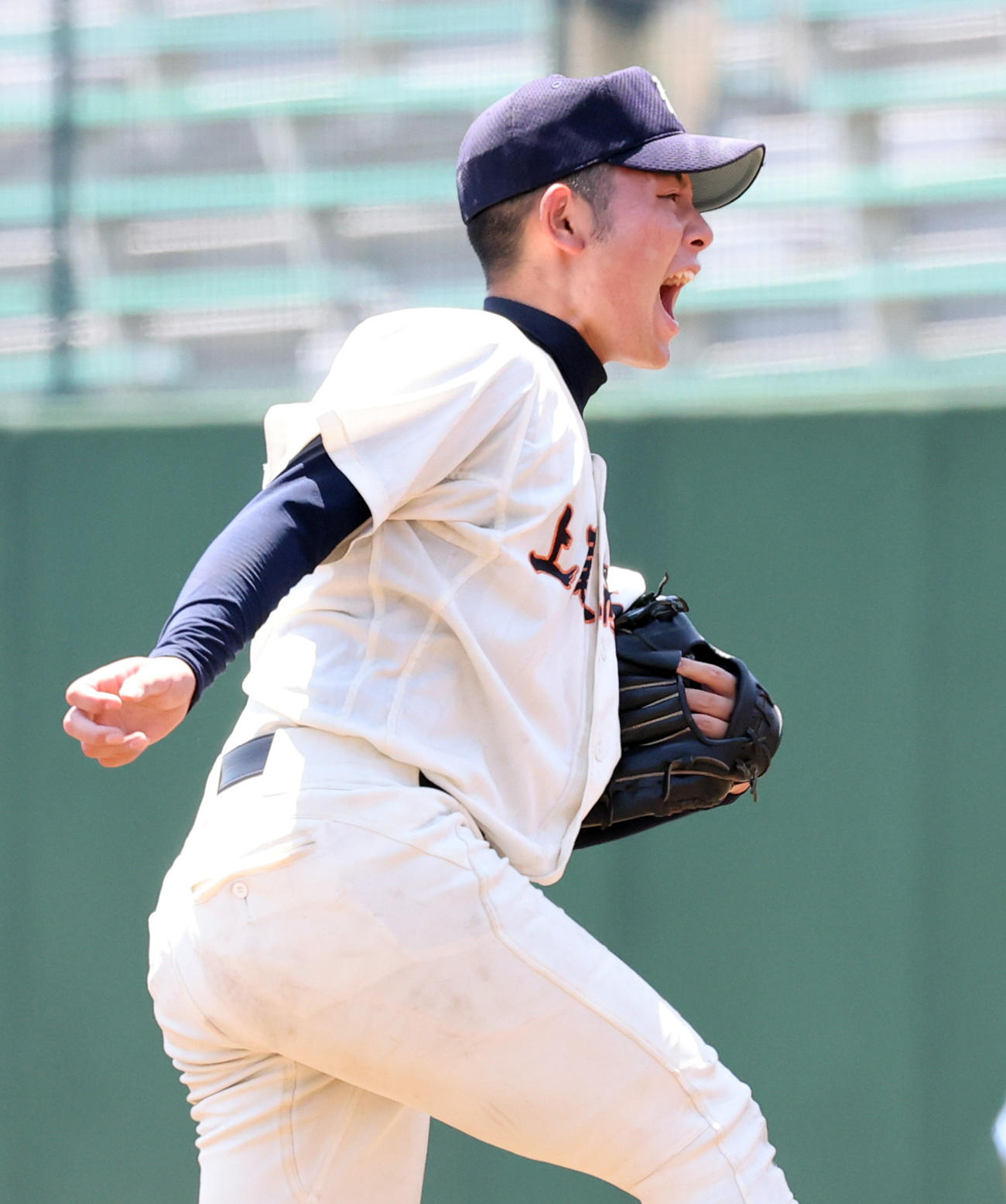 上尾対川口市立　勝利の瞬間、ほえて喜ぶ上尾・藤村（撮影・野上伸悟）