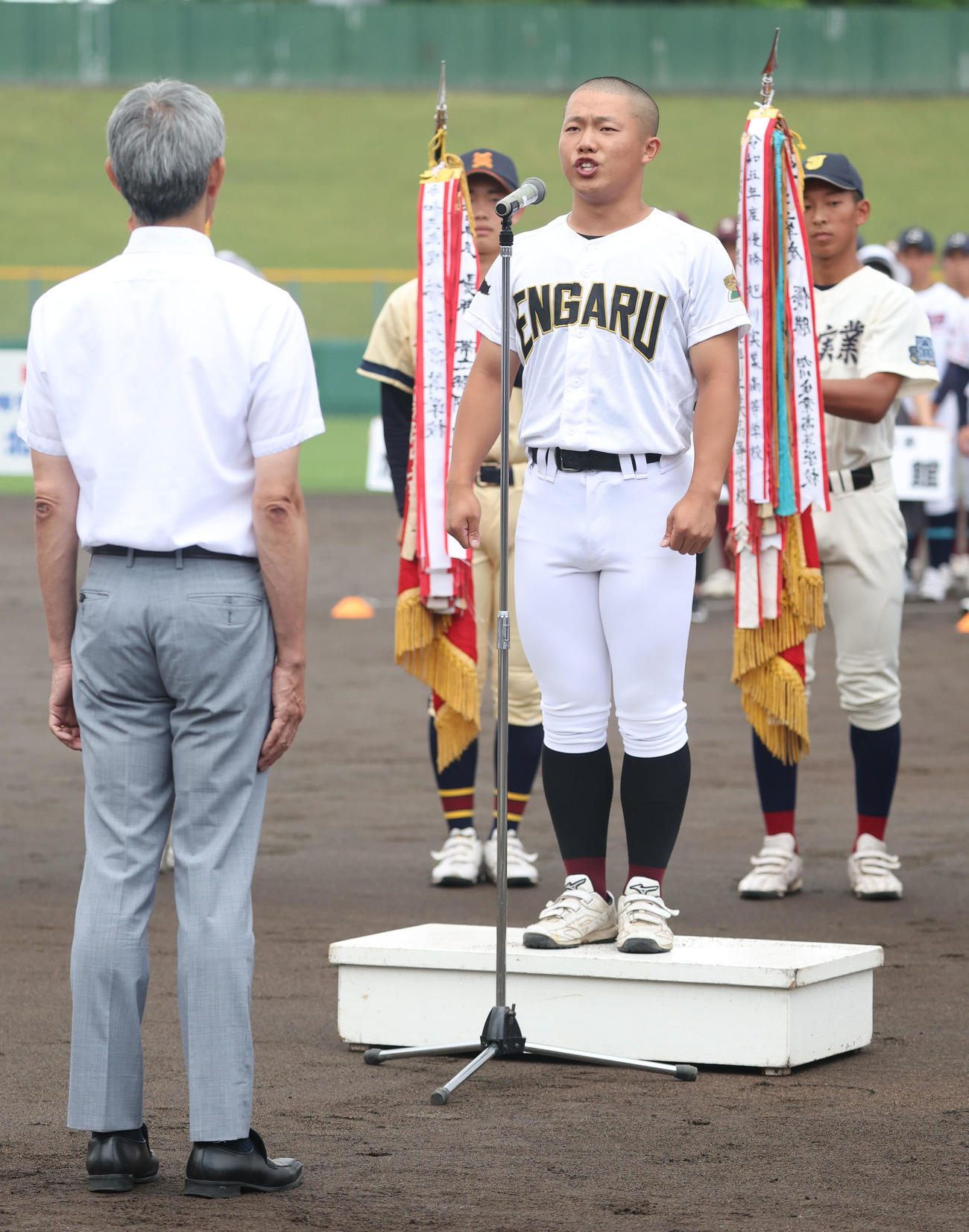 選手宣誓を務める遠軽小野主将（撮影・佐藤翔太）