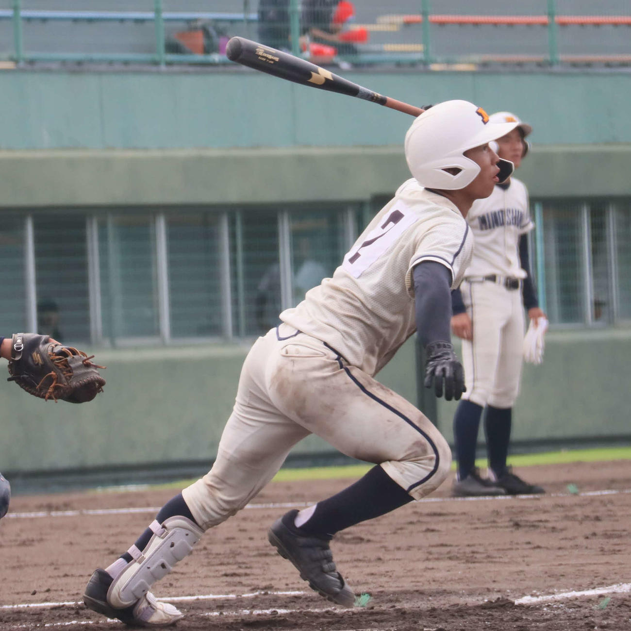 高校野球和歌山大会　箕島対南部　5回、右前適時打を放つ箕島・沢（撮影・村松万里子）