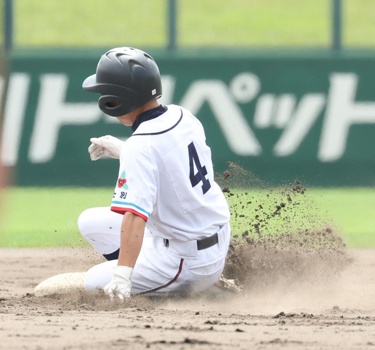 足寄対士別翔雲　4回裏士別翔雲2死一塁、盗塁を決める佐藤（撮影・佐藤翔太）