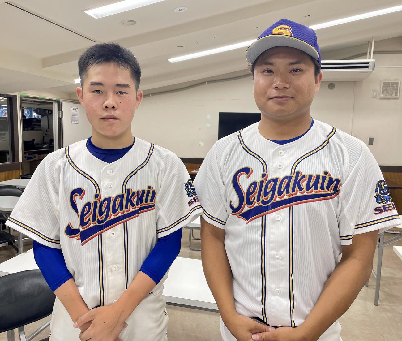 聖学院対自由ケ丘　試合後の聖学院・本藤主将（左）と橋口監督（右）（撮影・保坂恭子）