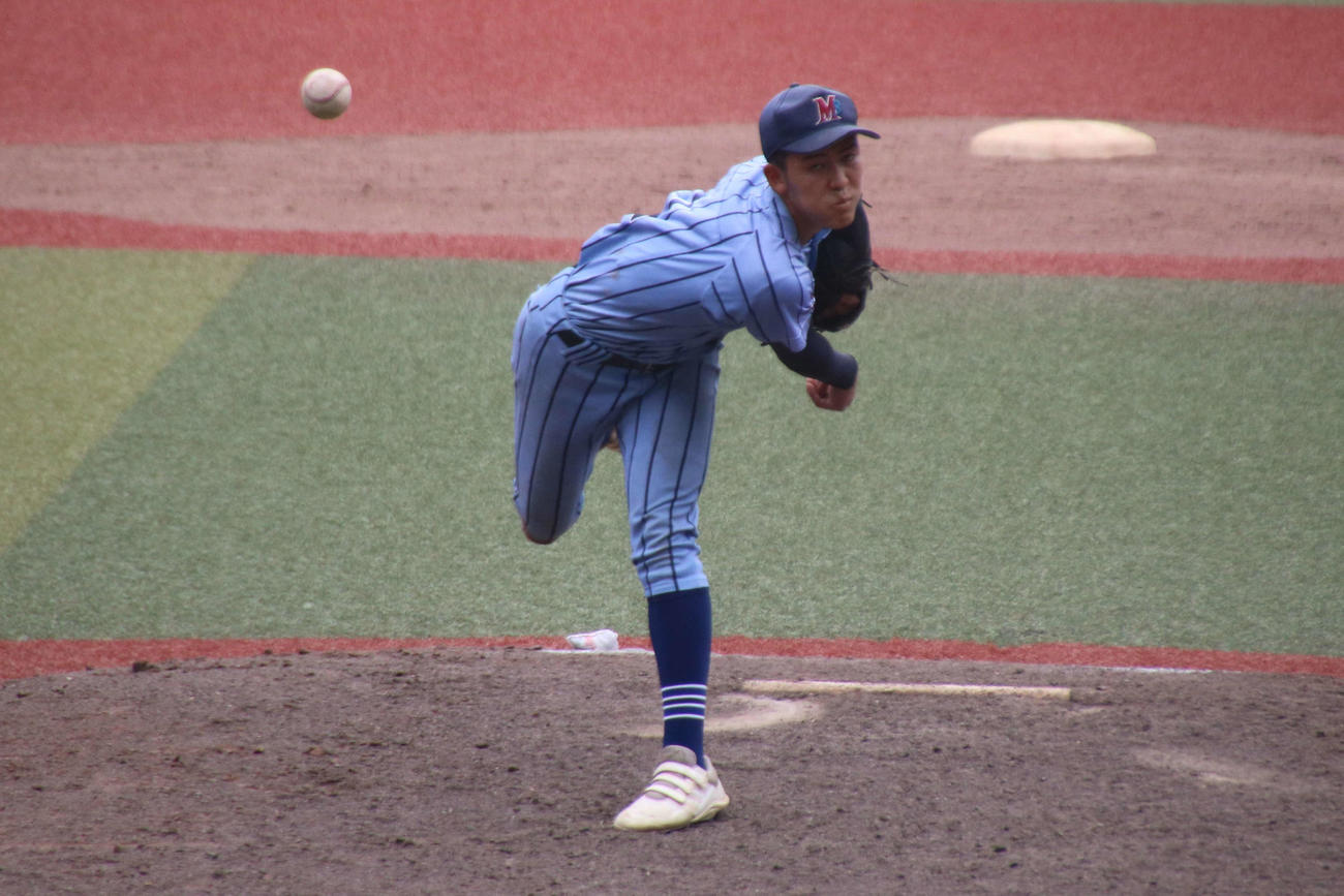 幕張総合ー我孫子東　6安打3失点で完投勝利した幕張総合、先発の早坂（撮影・保坂淑子）