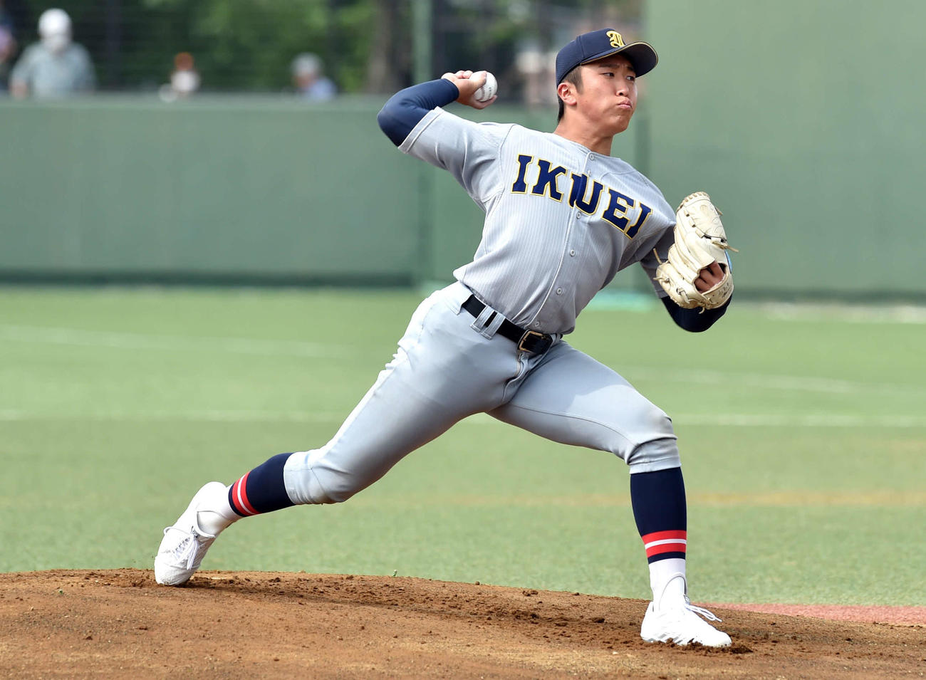 大崎中央対仙台育英　力投する仙台育英・湯田（撮影・相沢孔志）