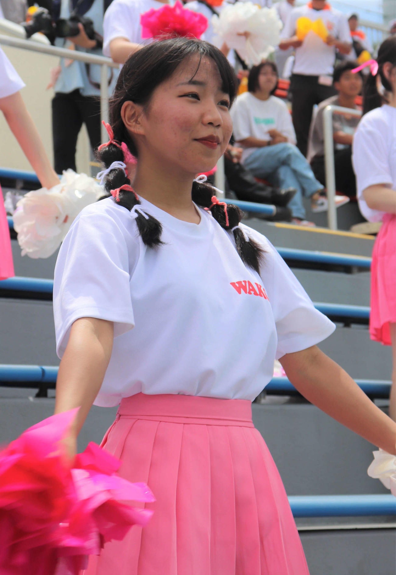 和歌山大会　和歌山工対那賀　和歌山工のスタンド。ダンス同好会の生徒が初めて野球応援に参加した（撮影・中島麗）