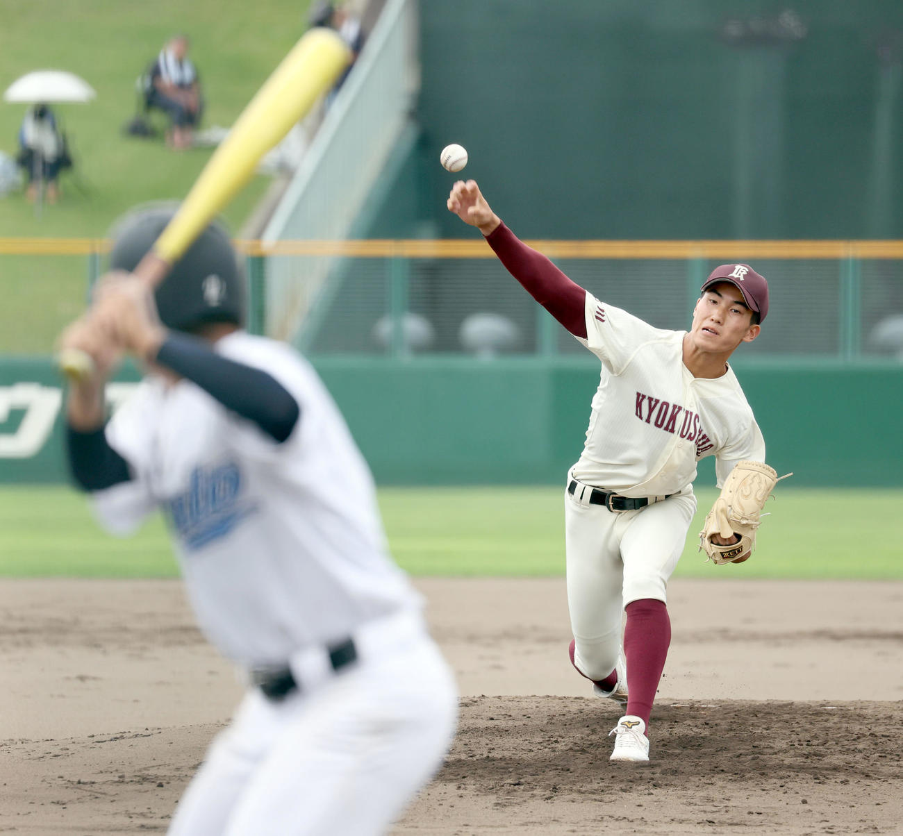 岩見沢東対旭川志峯　力投する旭川志峯先発の伊知地（撮影・佐藤翔太）