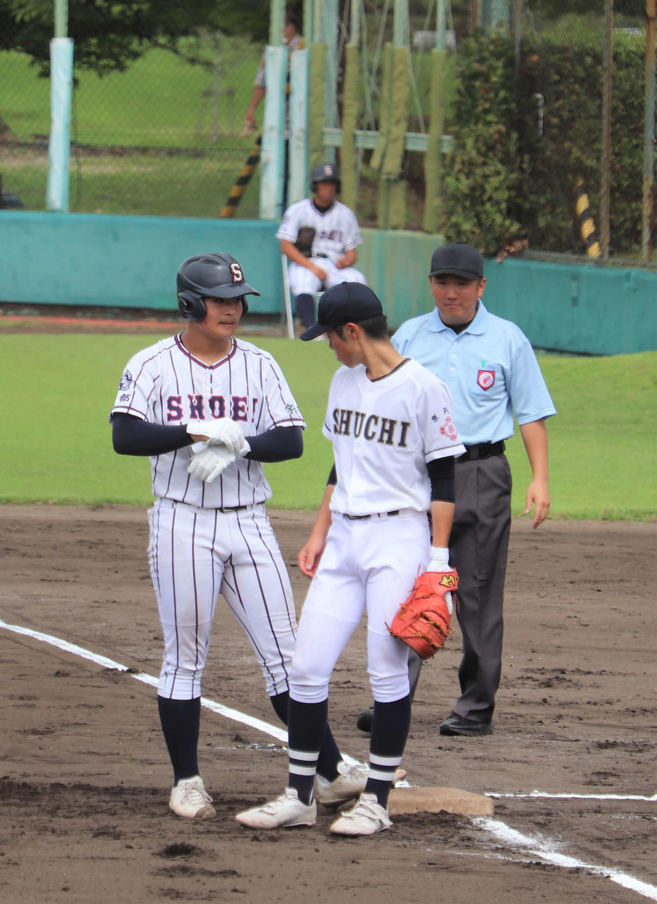 京都大会　京都翔英対須知　1回に四球で出塁する京都翔英の小笠原蒼内野手（撮影・中島麗）