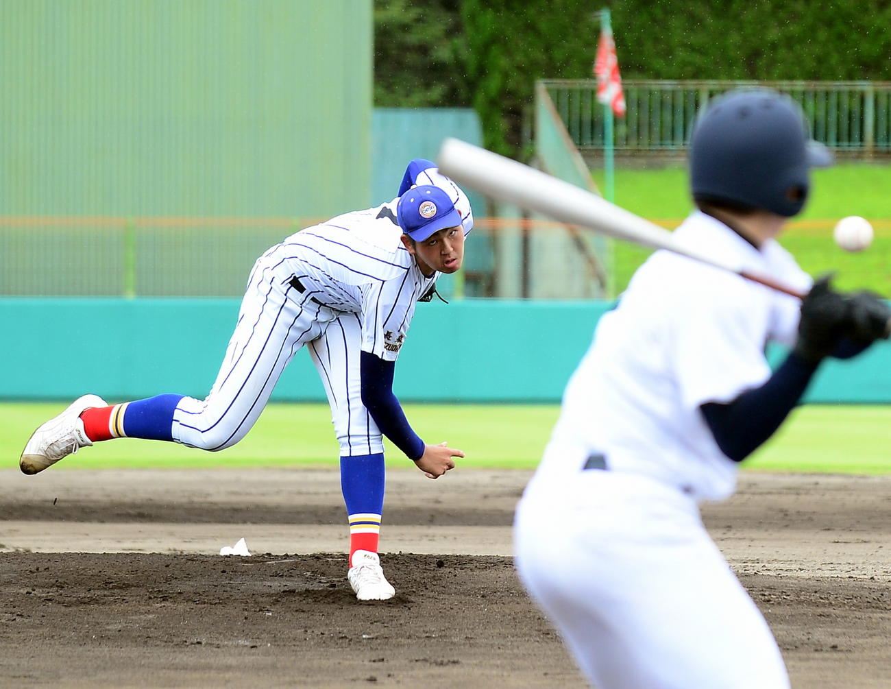 力投する知徳・小船