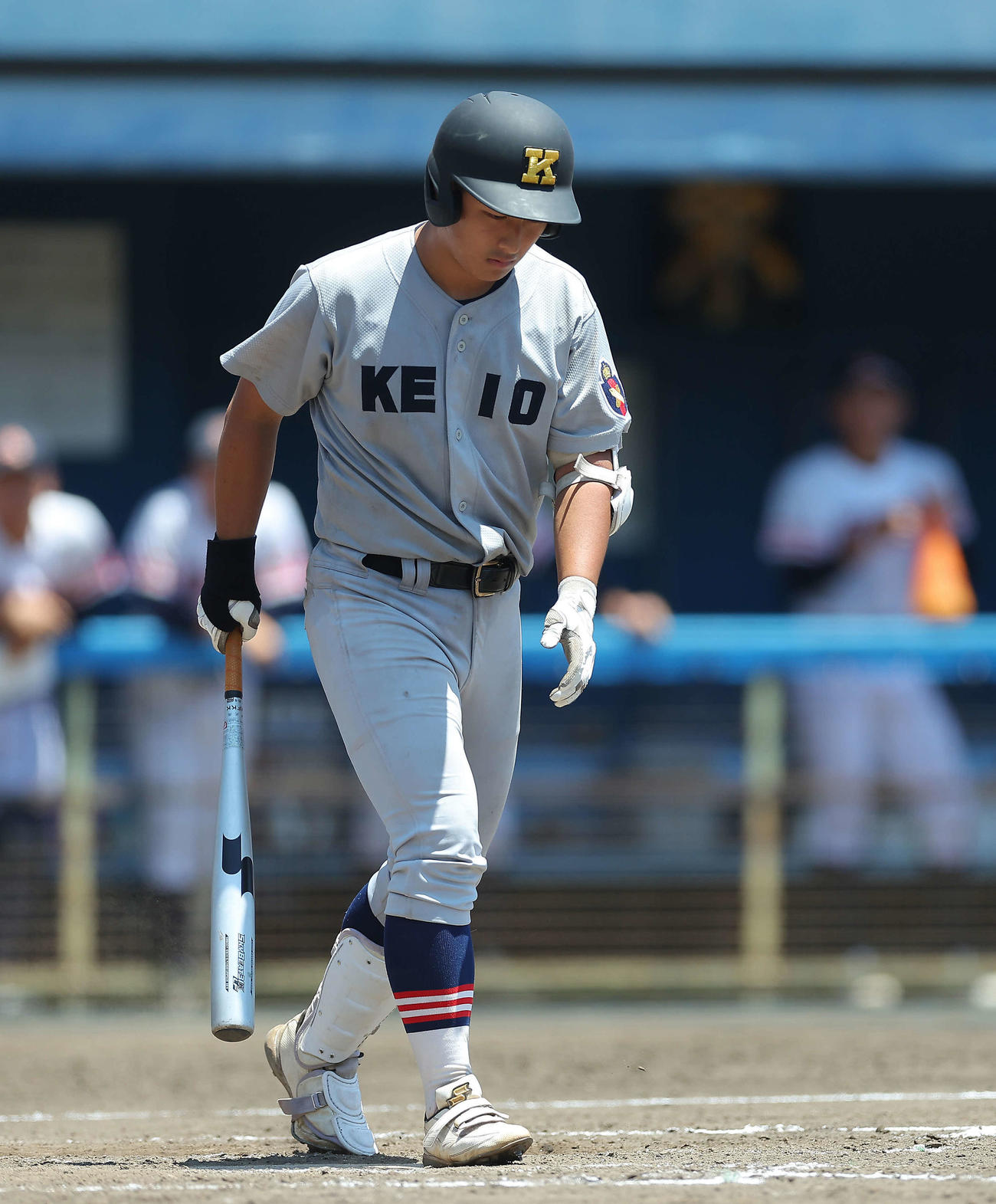 慶応対相模原　8回表慶応2死一、二塁、四球を選ぶ慶応・清原（撮影・河田真司）