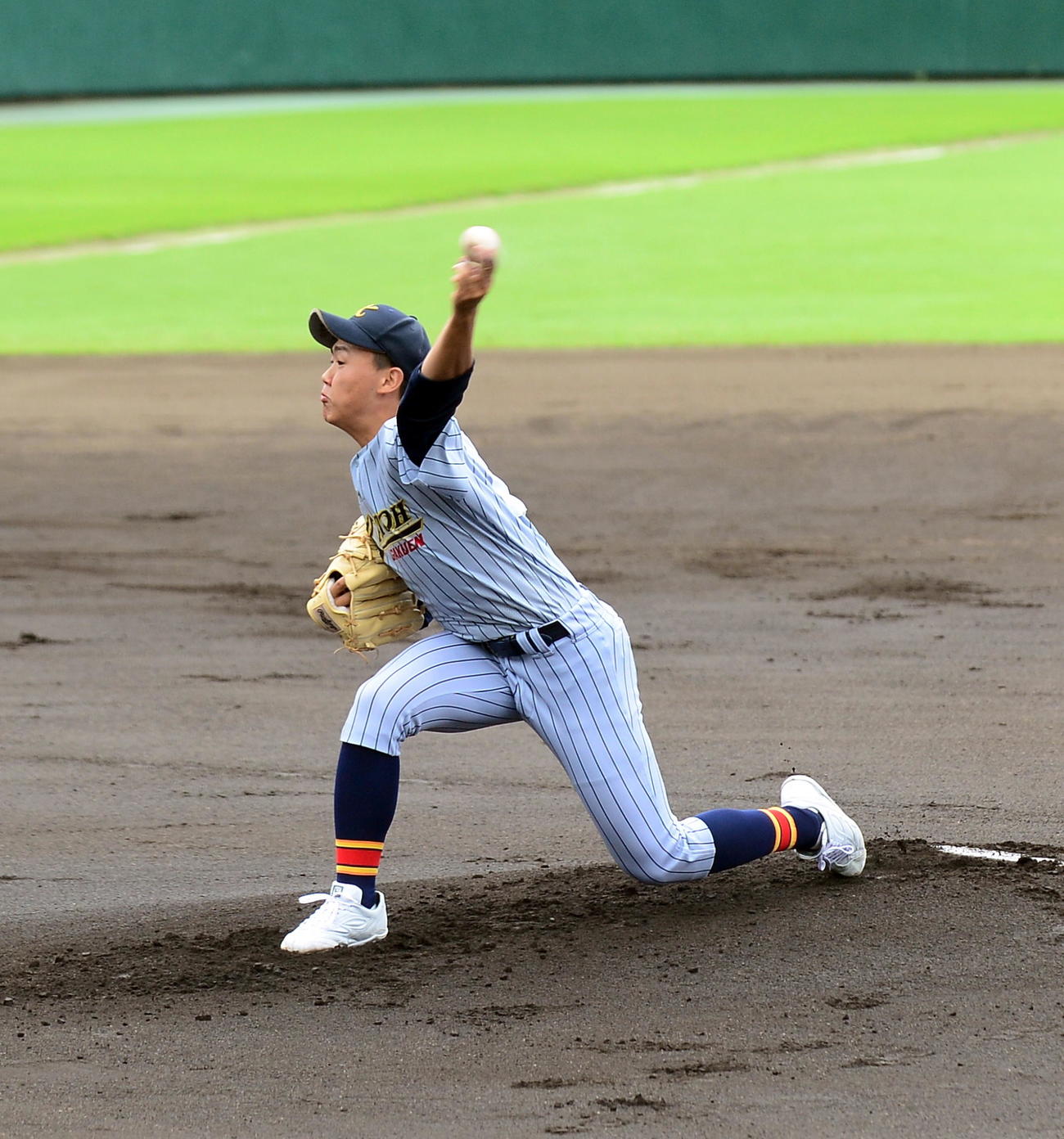 8回無四球無失点の加藤学園・吉川