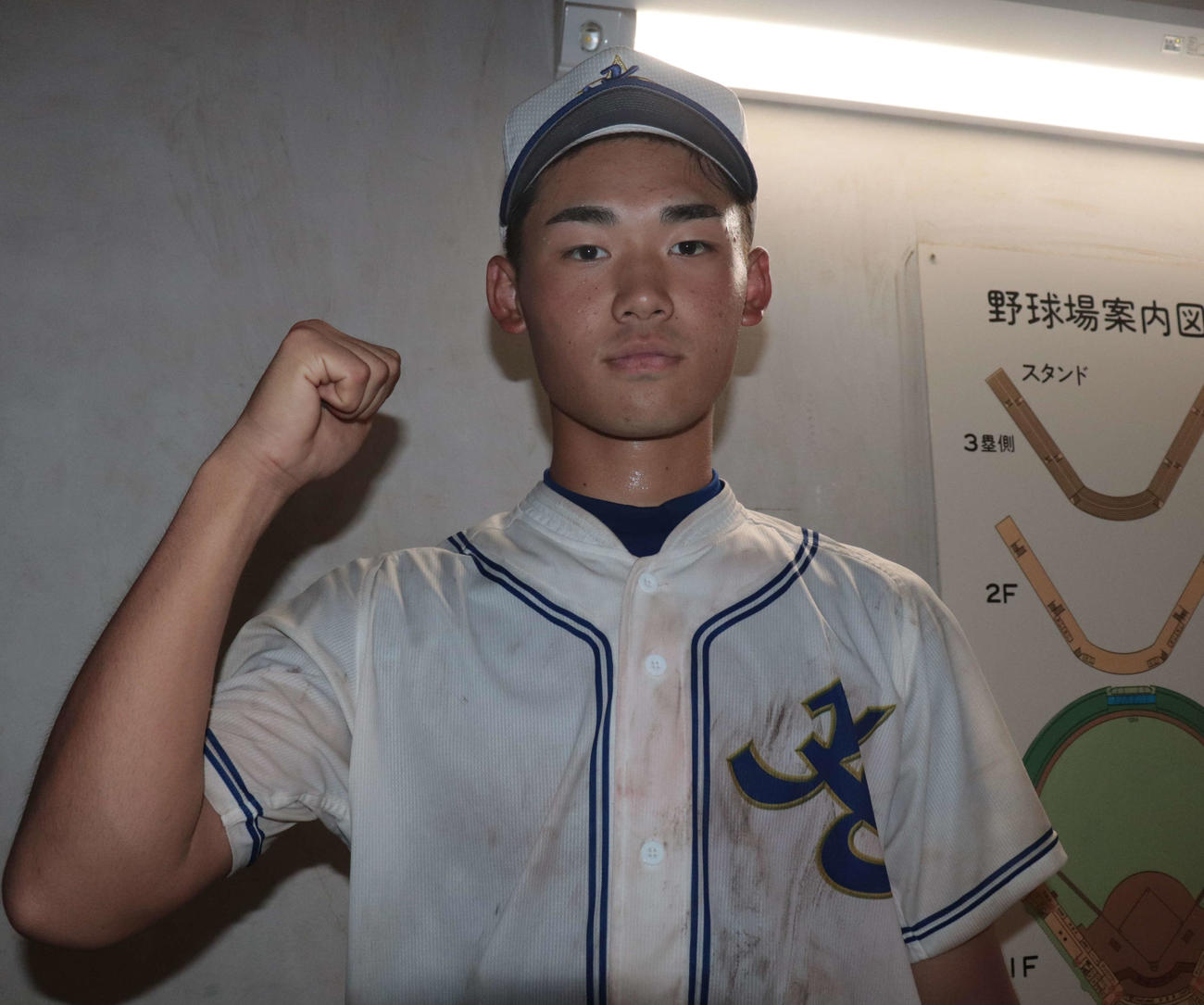 川越東対春日部共栄、2番手で5回2／3を2失点と力投し、打撃では3打点の活躍をした川越東・井上投手（3年）（撮影・佐瀬百合子）