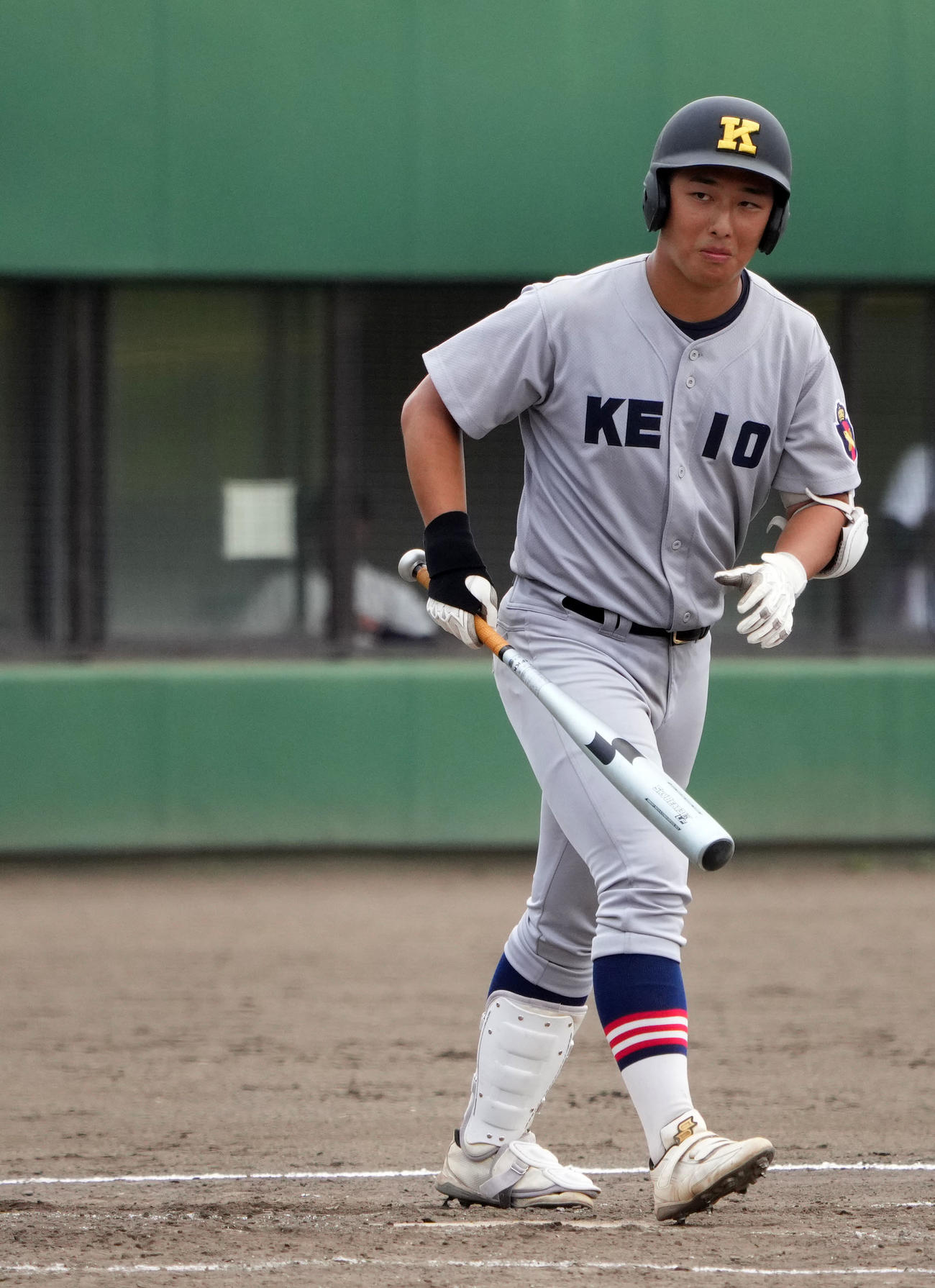 市ヶ尾対慶応　7回裏慶応2死満塁、サヨナラコールドとなる押し出し四球を選ぶ清原（撮影・横山健太）