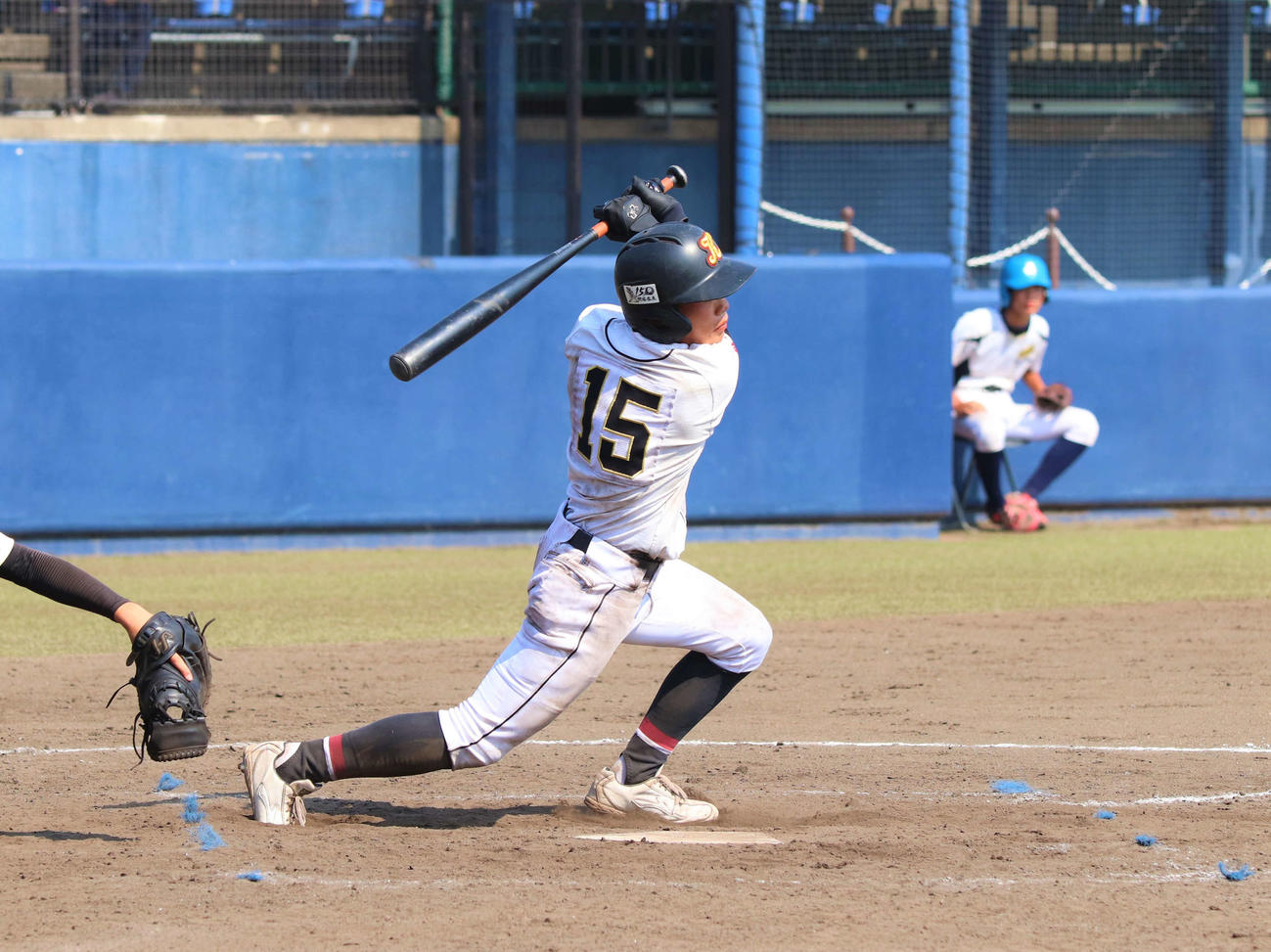 前橋工対関東学園大付　9回裏関東学園大付1死満塁、須黒は右前にサヨナラ適時打を放つ（撮影・黒須亮）