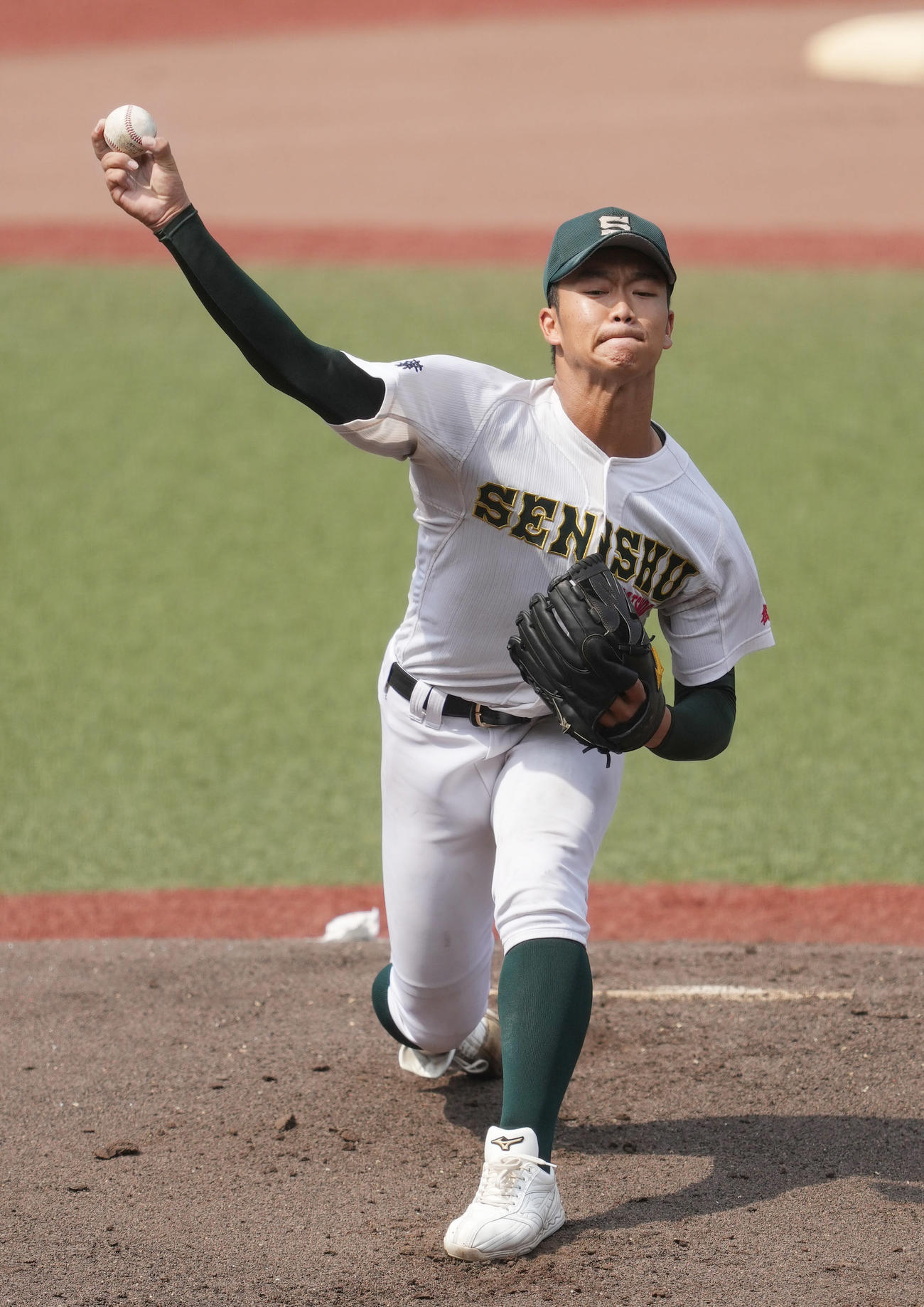 幕張総合対専大松戸　専大松戸先発の平野（撮影・狩俣裕三）