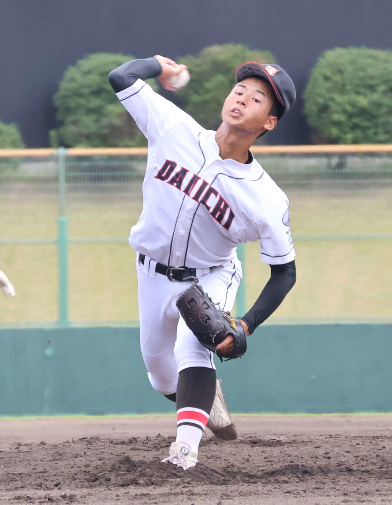 神戸第一対関西学院　1失点の好投を見せた神戸第一・日浦（撮影・原田竣矢）