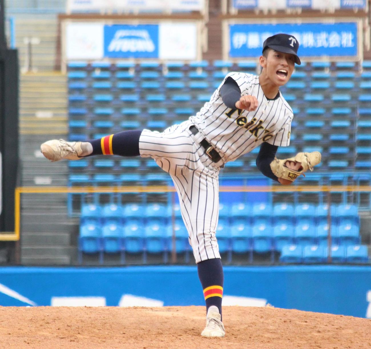 岩倉対帝京　2番手で登板し力投する帝京・高橋（撮影・保坂恭子）