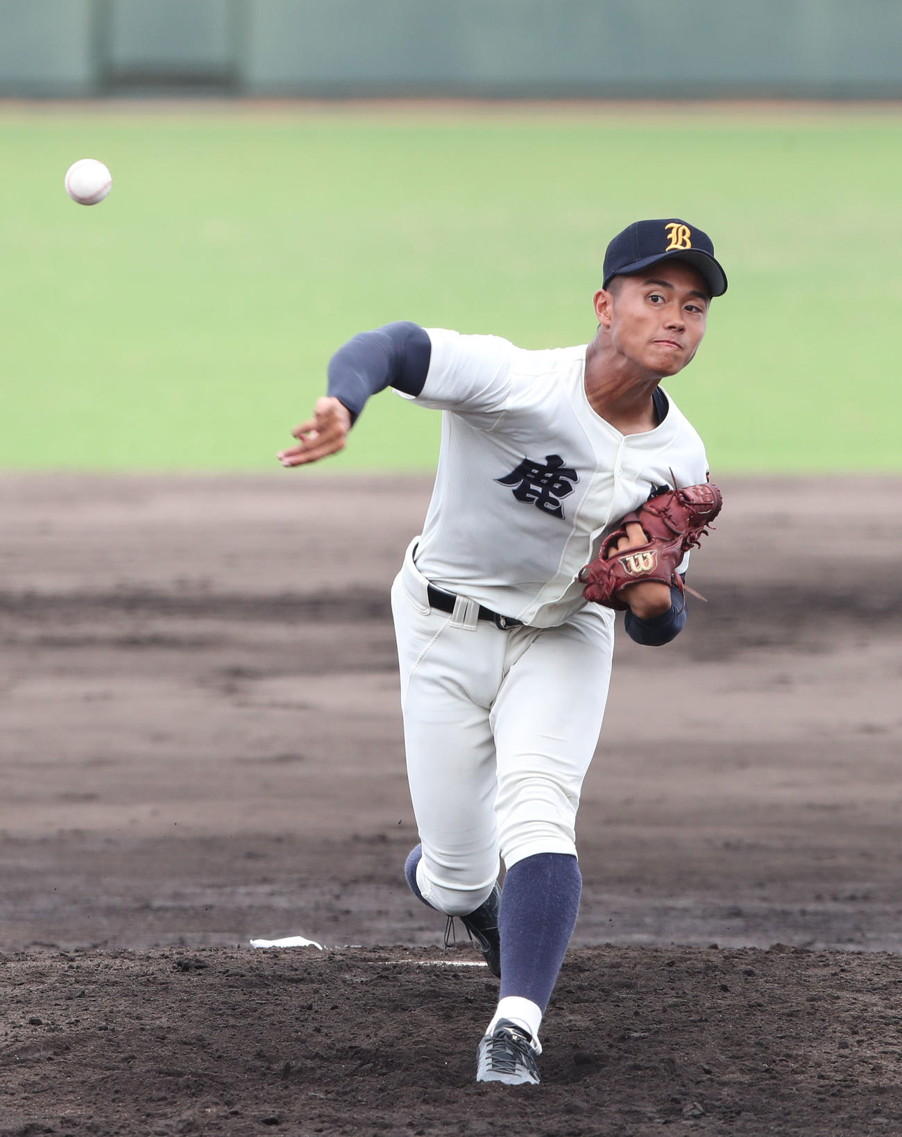 鹿児島実対神村学園　鹿児島実先発・吉留（撮影・梅根麻紀）