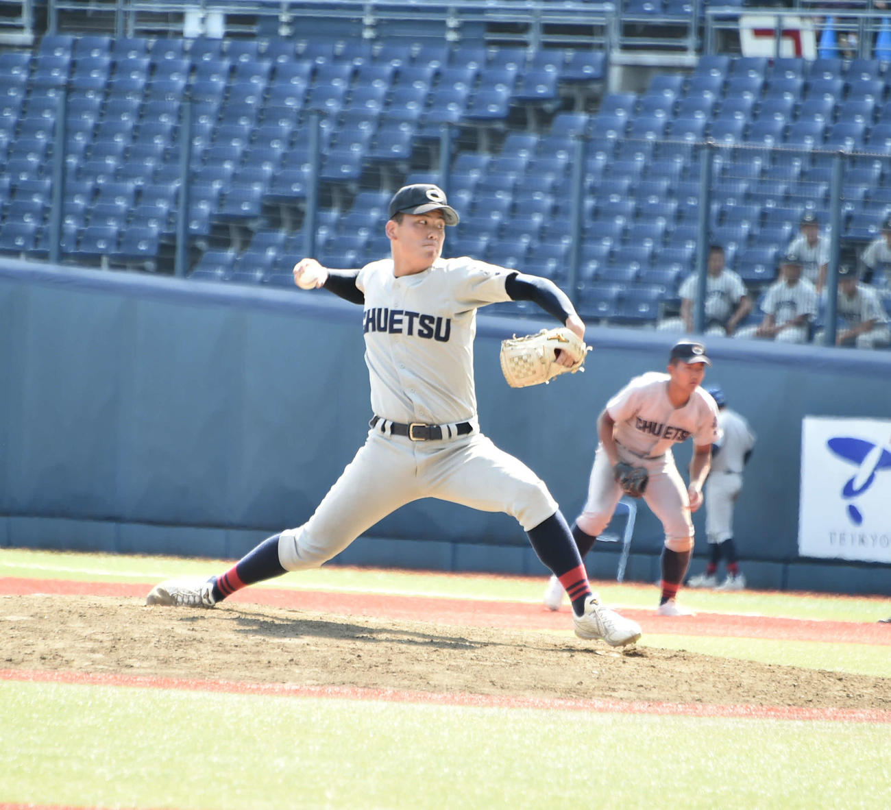 中越の大黒柱・野本。打撃でも4番に座る