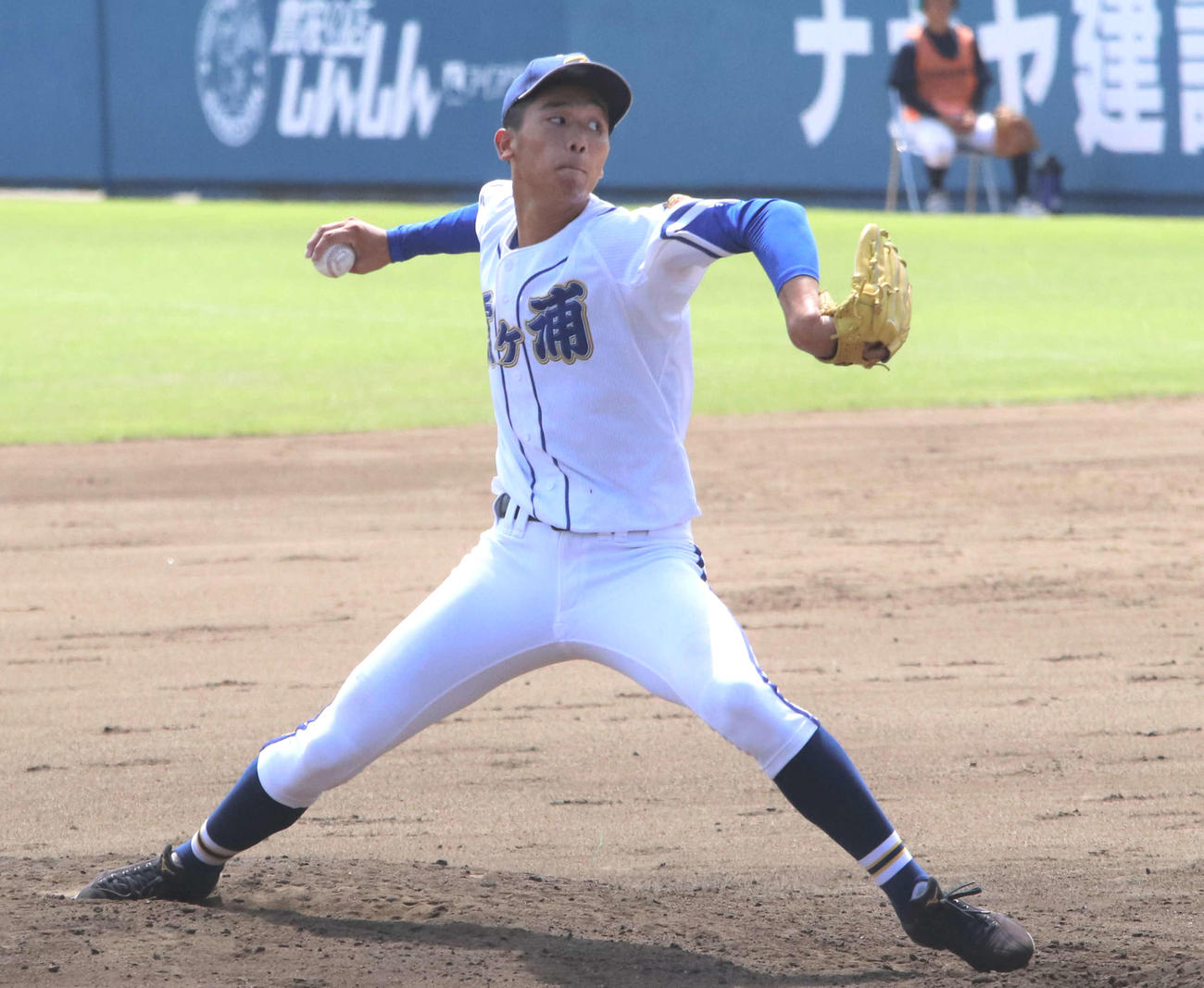 霞ケ浦対土浦湖北　力投する霞ケ浦・木村（撮影・村山玄）