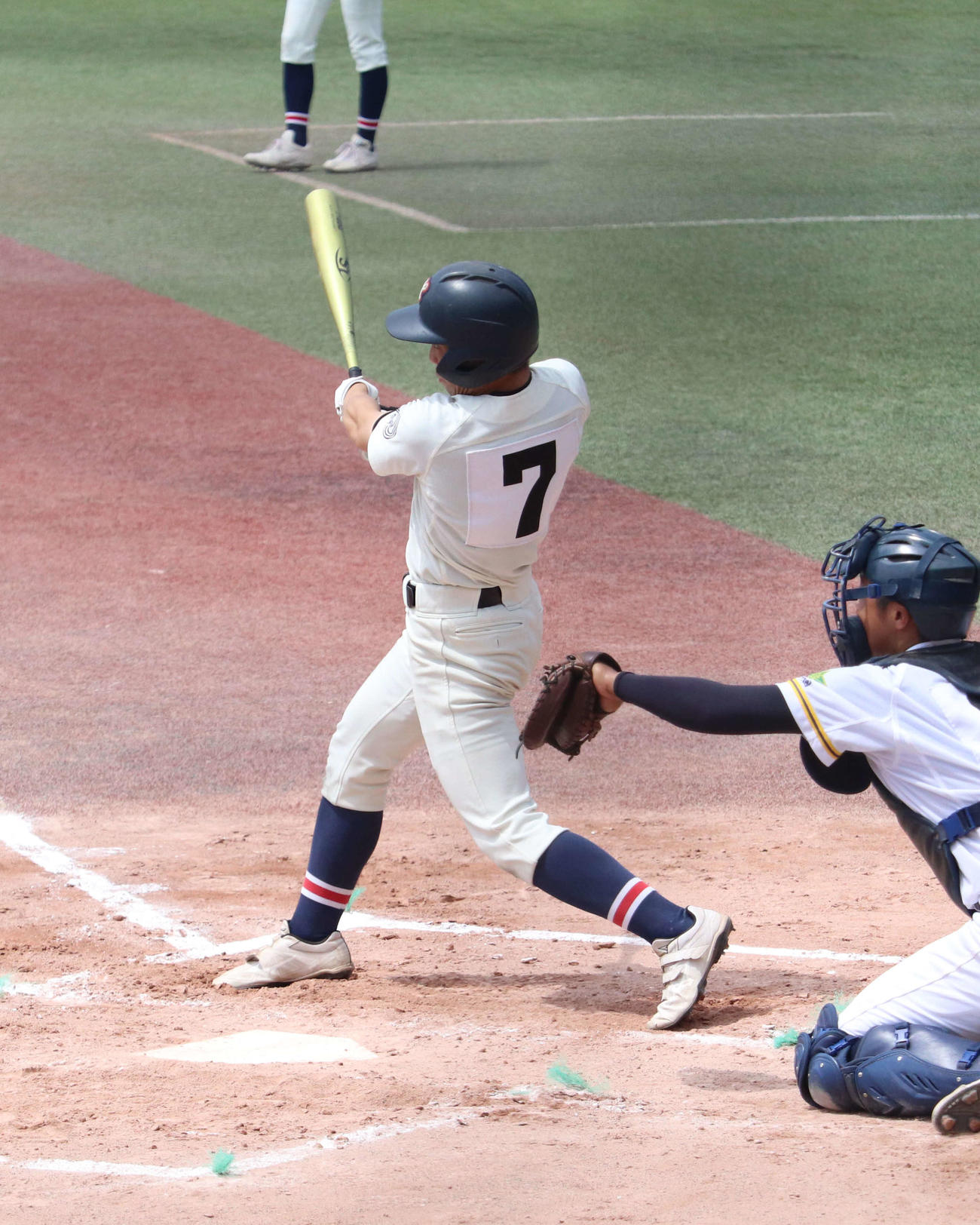 愛知大会　中部大春日丘対大同大大同　6回裏二死満塁で走者一掃の適時二塁打を放つ中部台春日丘・犬飼歩夢外野手（3年）（撮影・松野奈音）
