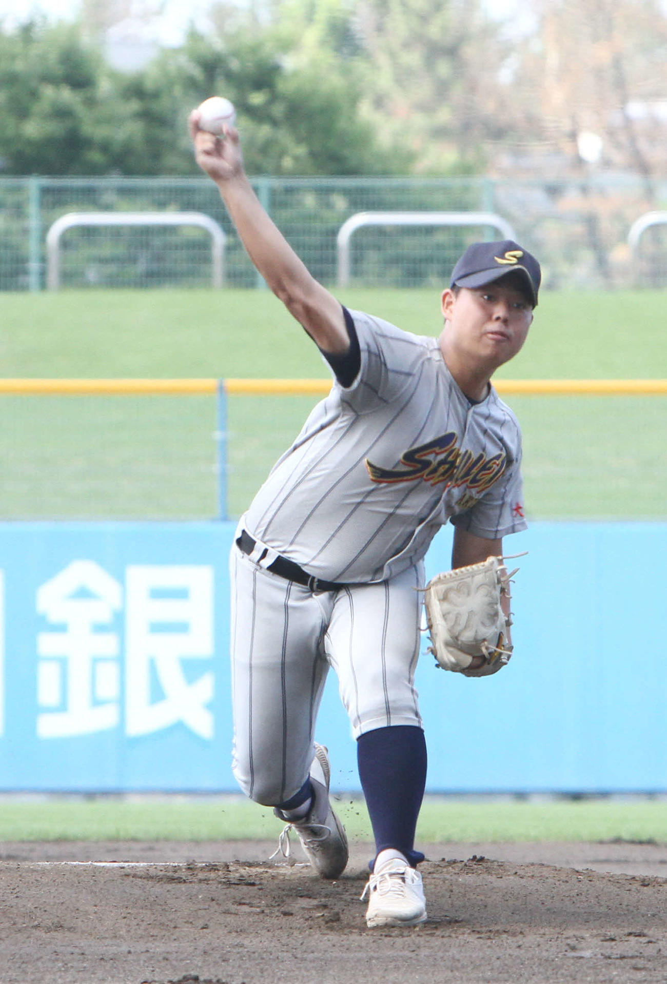 5回を完ぺきに抑えた秋田修英・小武海