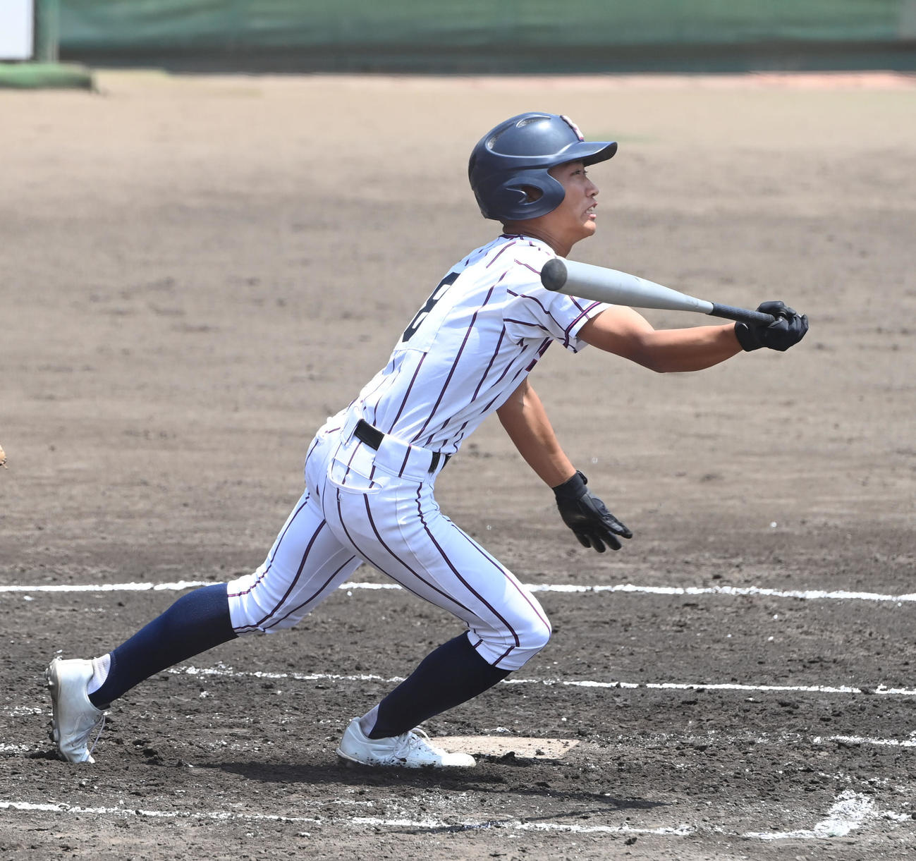 福知山成美対京都翔英　1回裏京都翔英2死満塁、右越えに先制の適時二塁打を放つ藤末（撮影・和賀正仁）